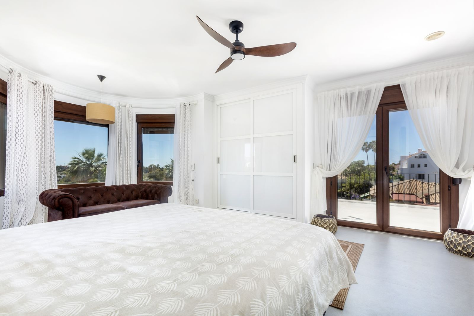  Image of Villa - 6 Bedrooms - 5 Bathrooms for sale in Malaga-Estepona-Spain, Image 16