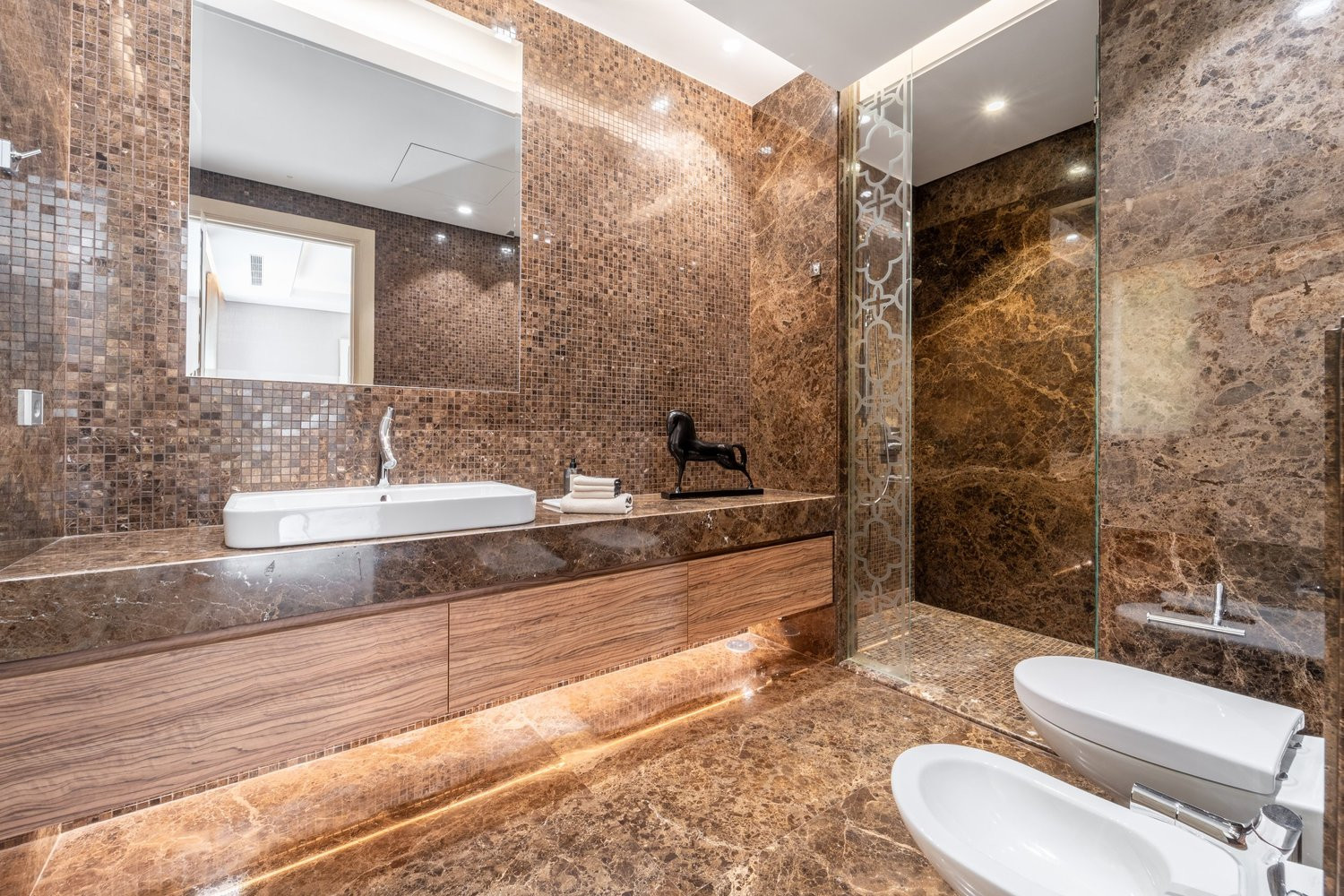  Image of Villa - 5 Bedrooms - 6 Bathrooms for sale in Malaga-Marbella-Spain, Image 28
