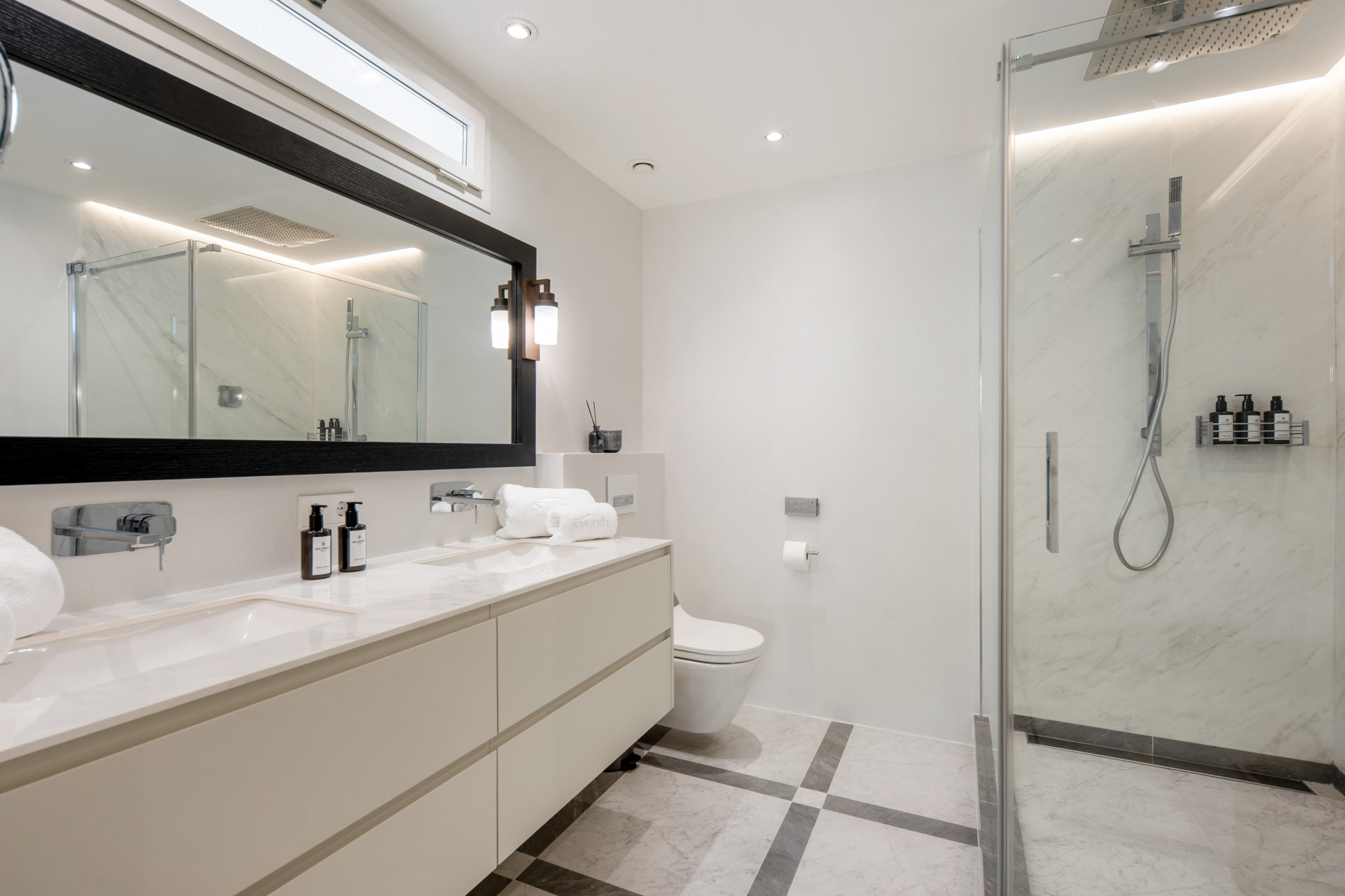  Image of Apartment - 3 Bedrooms - 3 Bathrooms for sale in Malaga-Marbella-Spain, Image 19