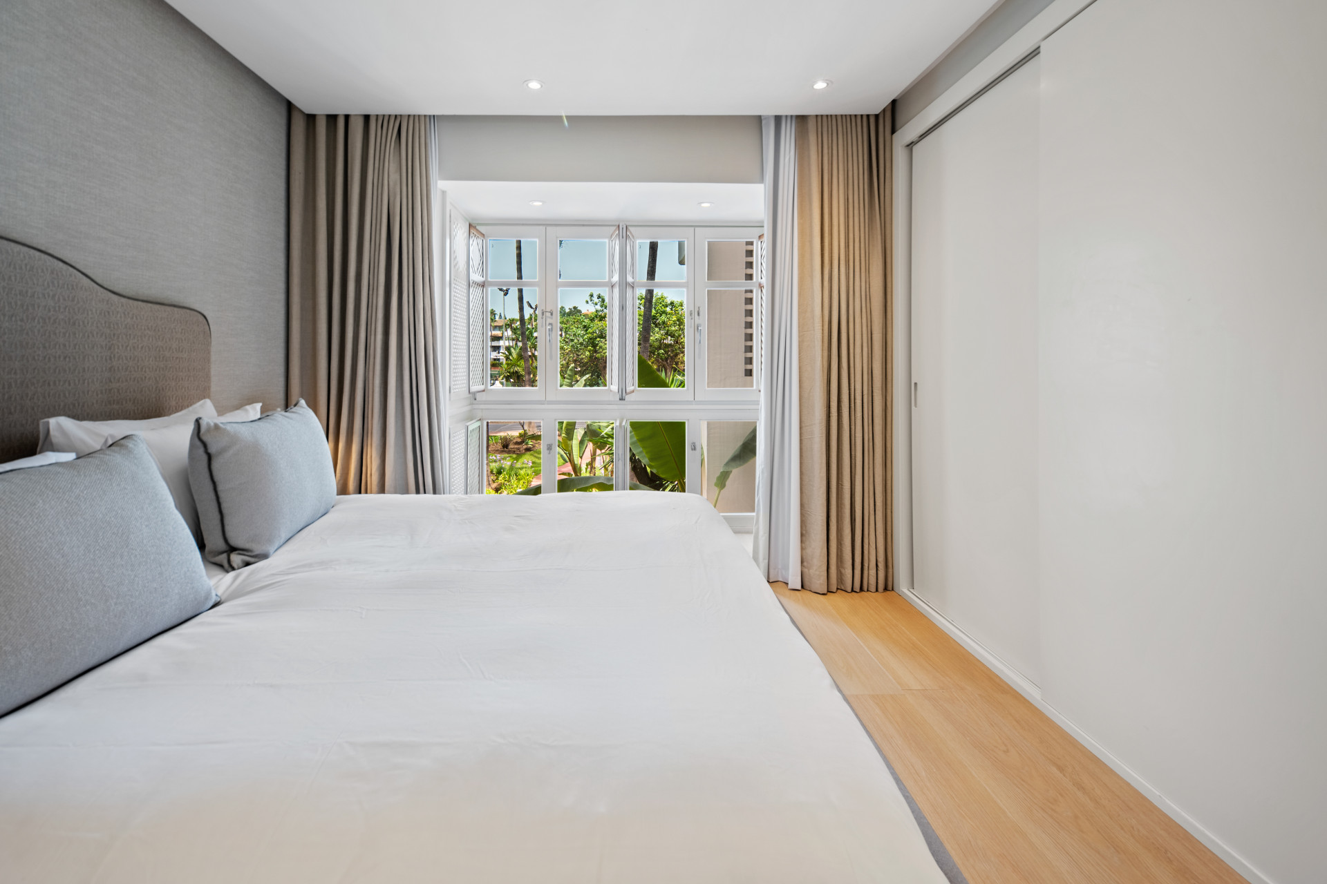  Image of Apartment - 3 Bedrooms - 3 Bathrooms for sale in Malaga-Marbella-Spain, Image 25