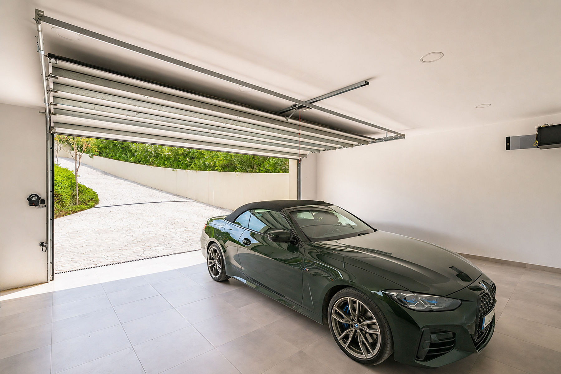  Image of Villa - 5 Bedrooms - 5 Bathrooms for sale in Malaga-Benahavis-Spain, Image 37