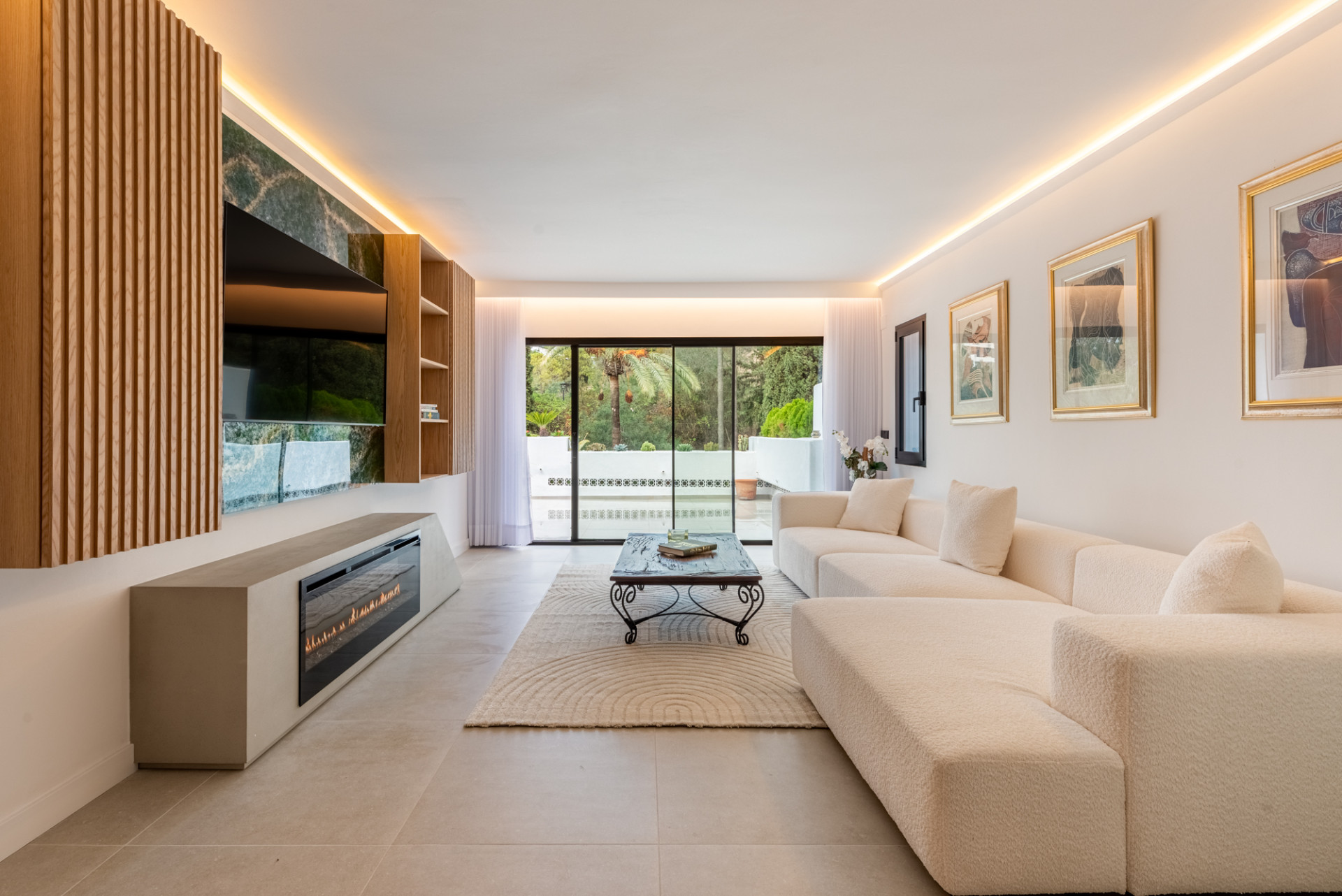 Image of Apartment - 3 Bedrooms - 3 Bathrooms for Sale in Malaga-Marbella-Spain, Image 2