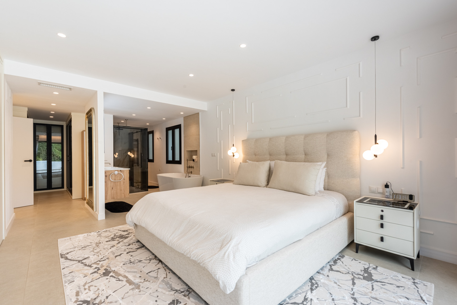  Image of Apartment - 3 Bedrooms - 3 Bathrooms for sale in Malaga-Marbella-Spain, Image 9