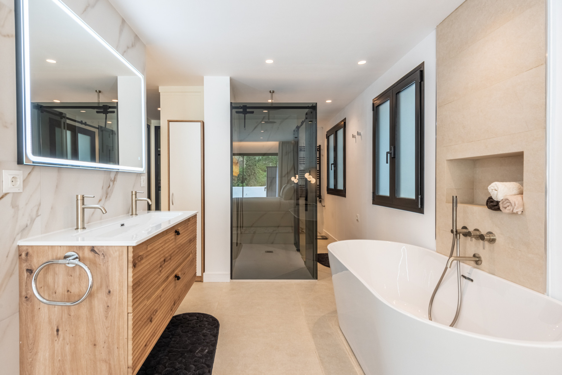  Image of Apartment - 3 Bedrooms - 3 Bathrooms for sale in Malaga-Marbella-Spain, Image 10