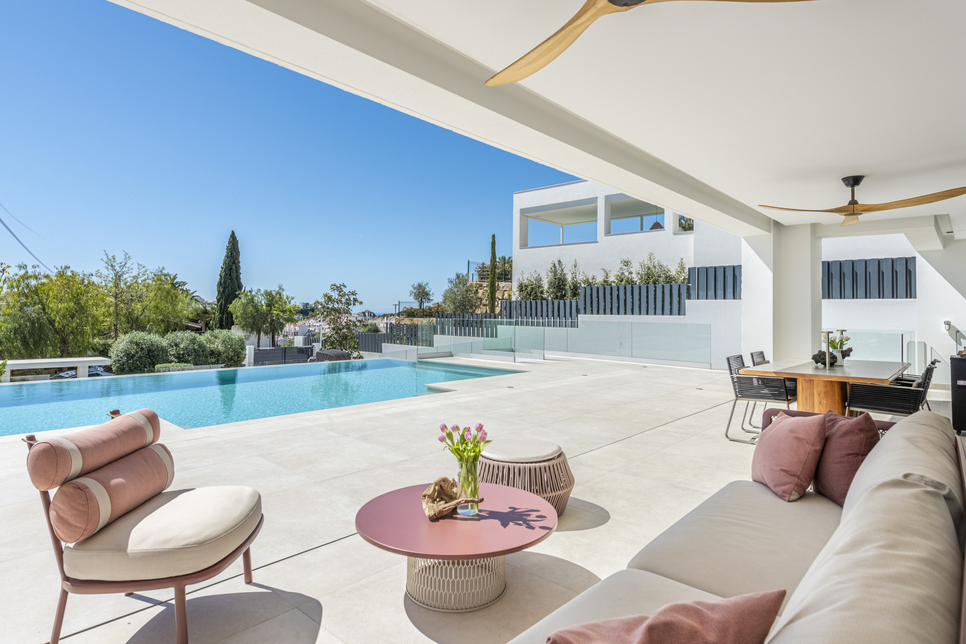 Image of Villa - 4 Bedrooms - 4 Bathrooms for Sale in Malaga-Casares-Spain, Image 4