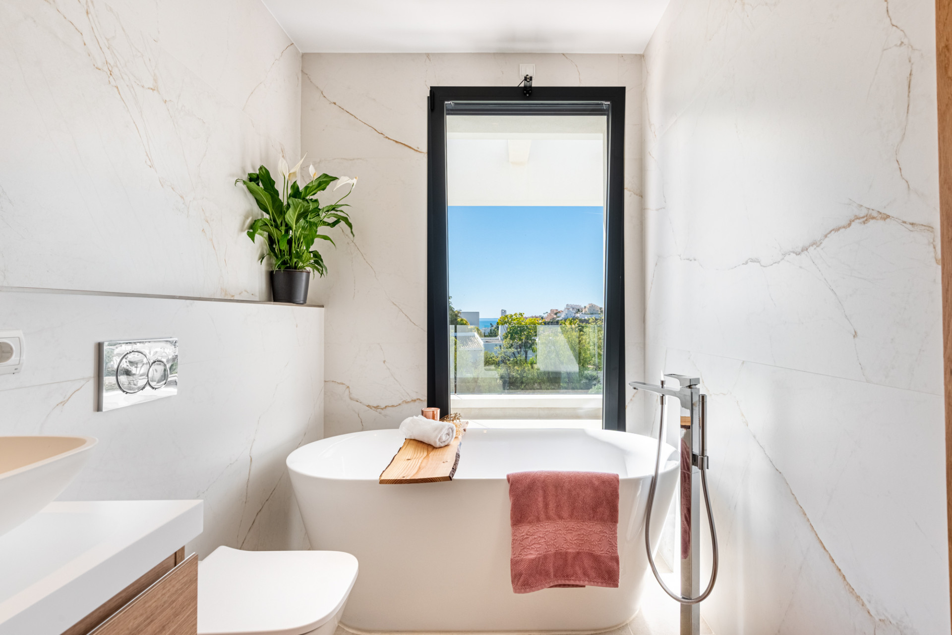  Image of Villa - 4 Bedrooms - 4 Bathrooms for sale in Malaga-Casares-Spain, Image 10