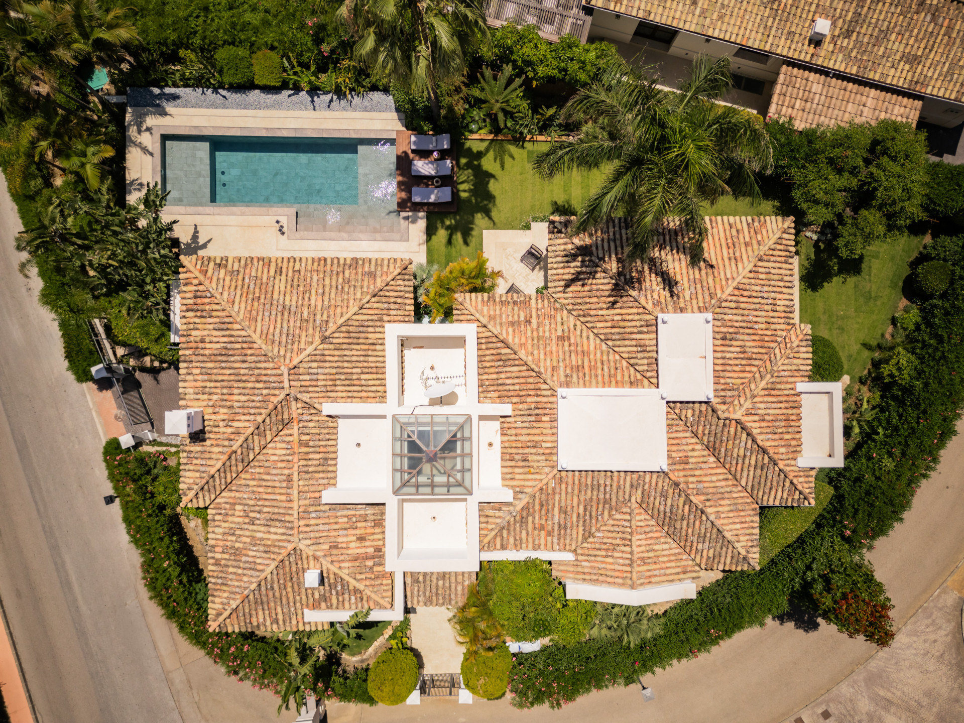  Image of Villa - 4 Bedrooms - 4 Bathrooms for sale in Malaga-Marbella-Spain, Image 37