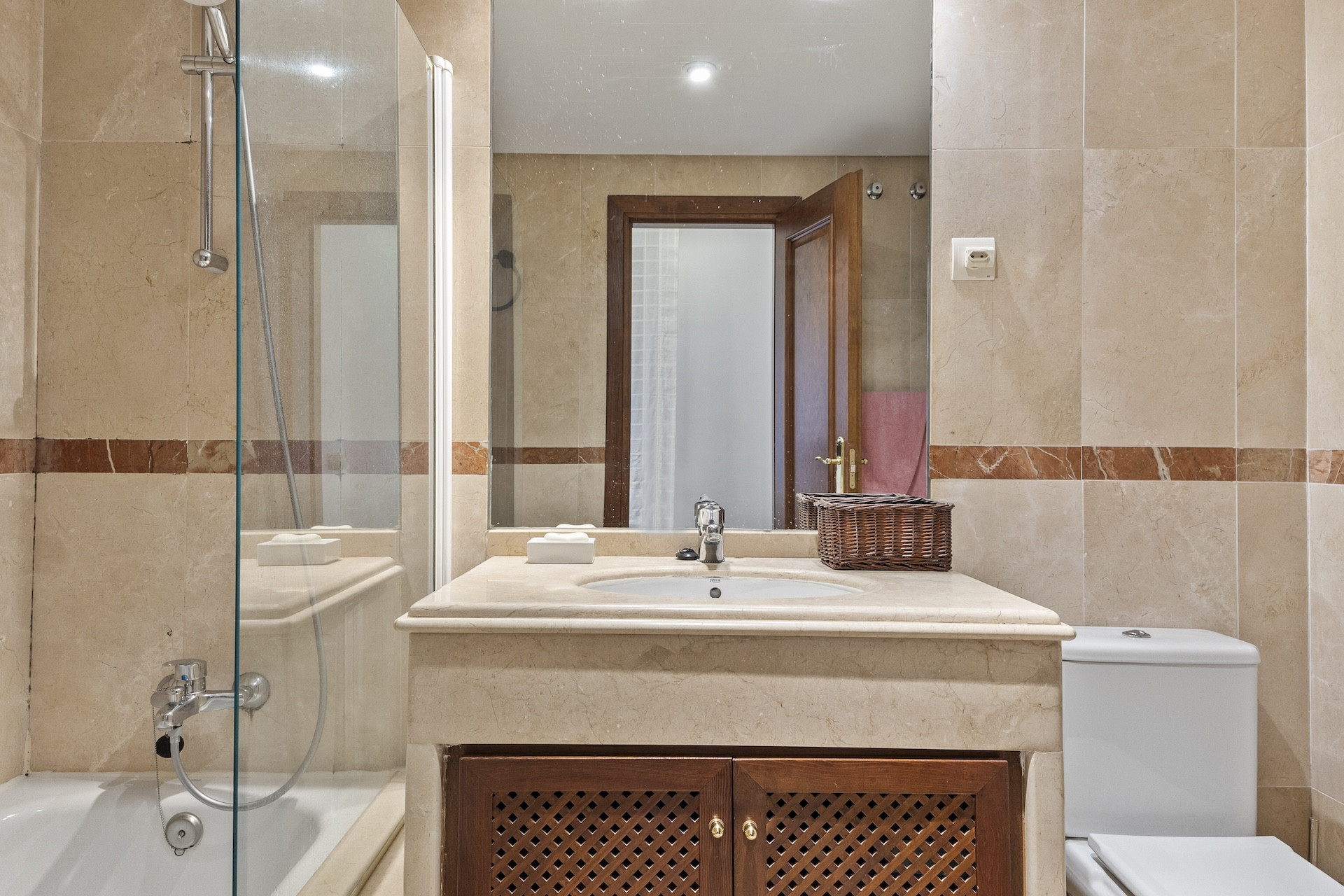  Image of Apartment - 3 Bedrooms - 2 Bathrooms for sale in Malaga-Marbella-Spain, Image 14