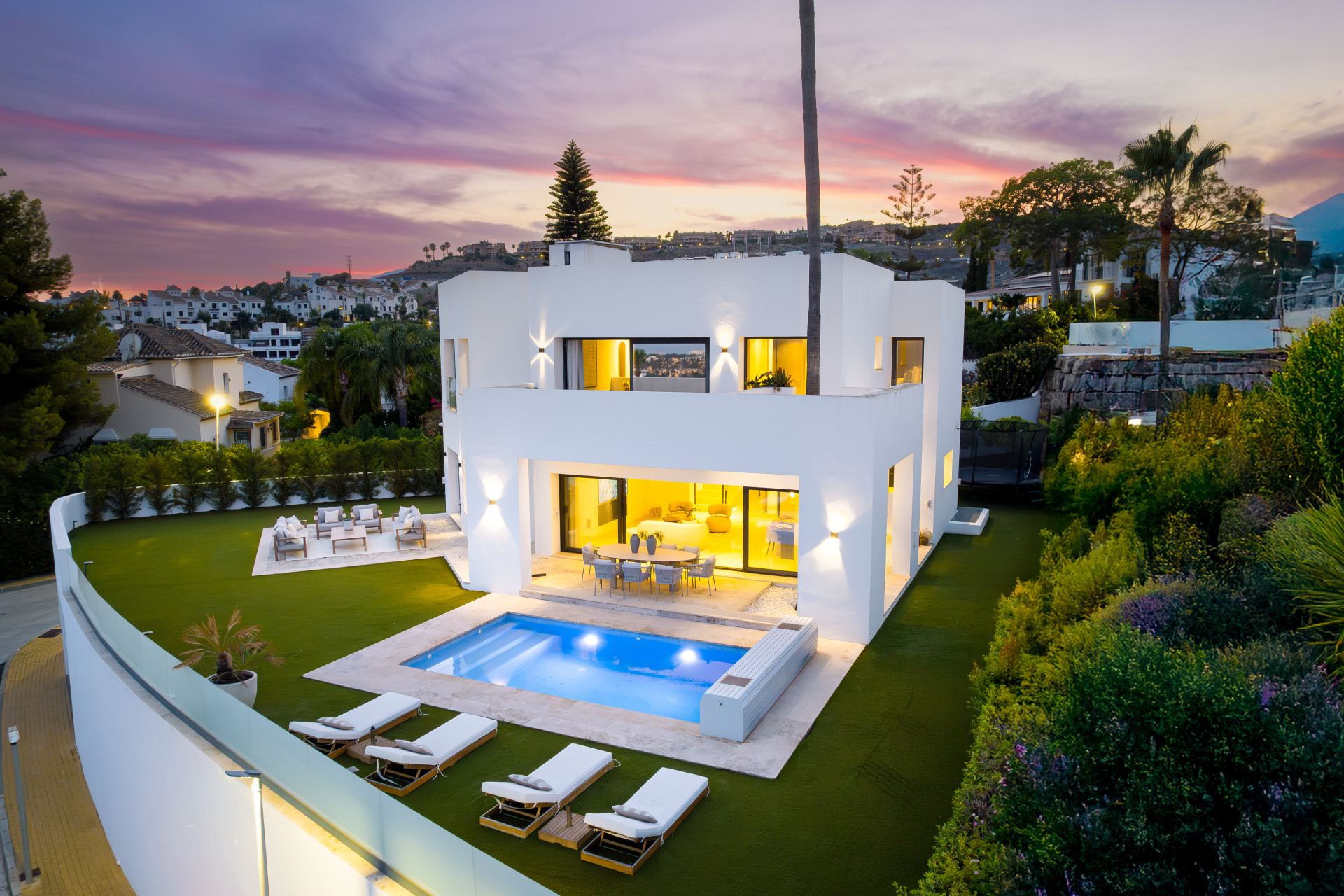Image of Villa - 5 Bedrooms - 5 Bathrooms for Sale in Malaga-Benahavis-Spain, Image 1