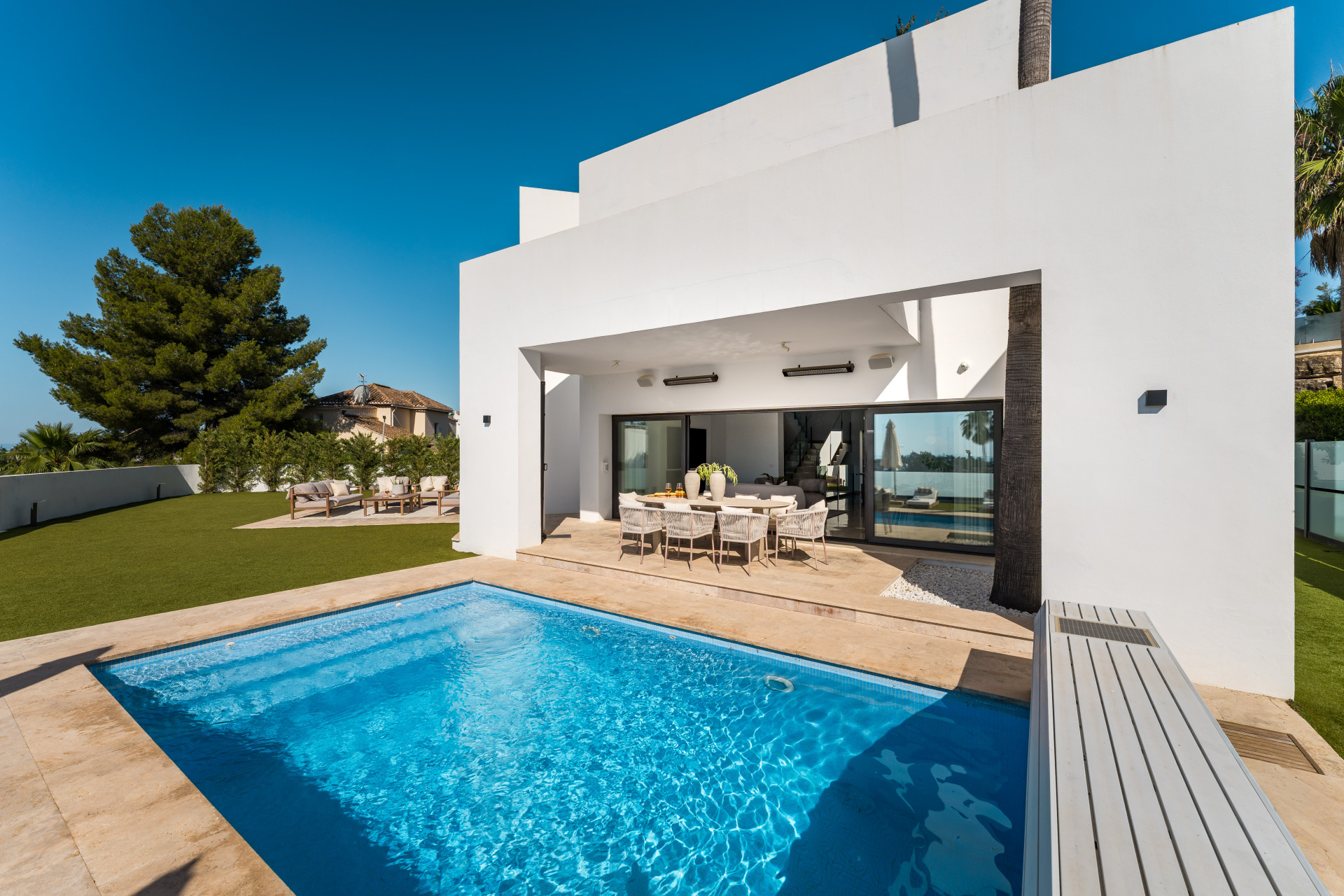 Image of Villa - 5 Bedrooms - 5 Bathrooms for Sale in Malaga-Benahavis-Spain, Image 4