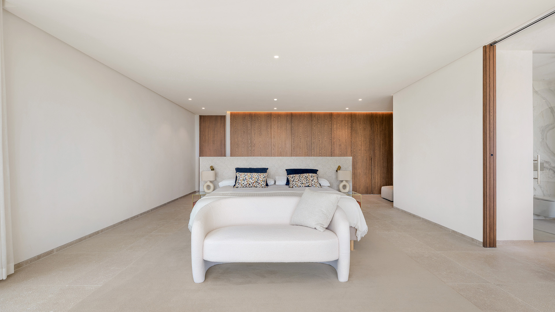  Image of Villa - 5 Bedrooms - 5 Bathrooms for sale in Malaga-Benahavis-Spain, Image 26