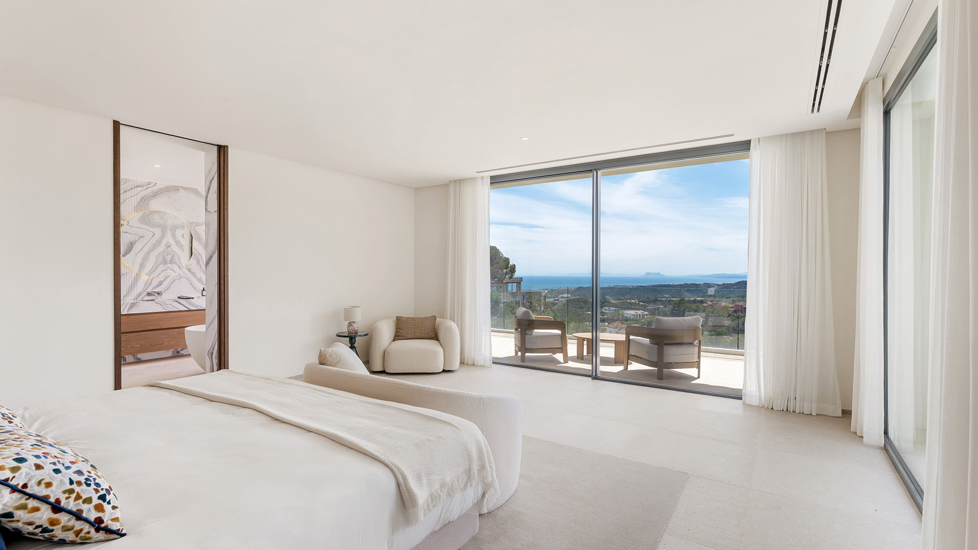  Image of Villa - 5 Bedrooms - 5 Bathrooms for sale in Malaga-Benahavis-Spain, Image 9