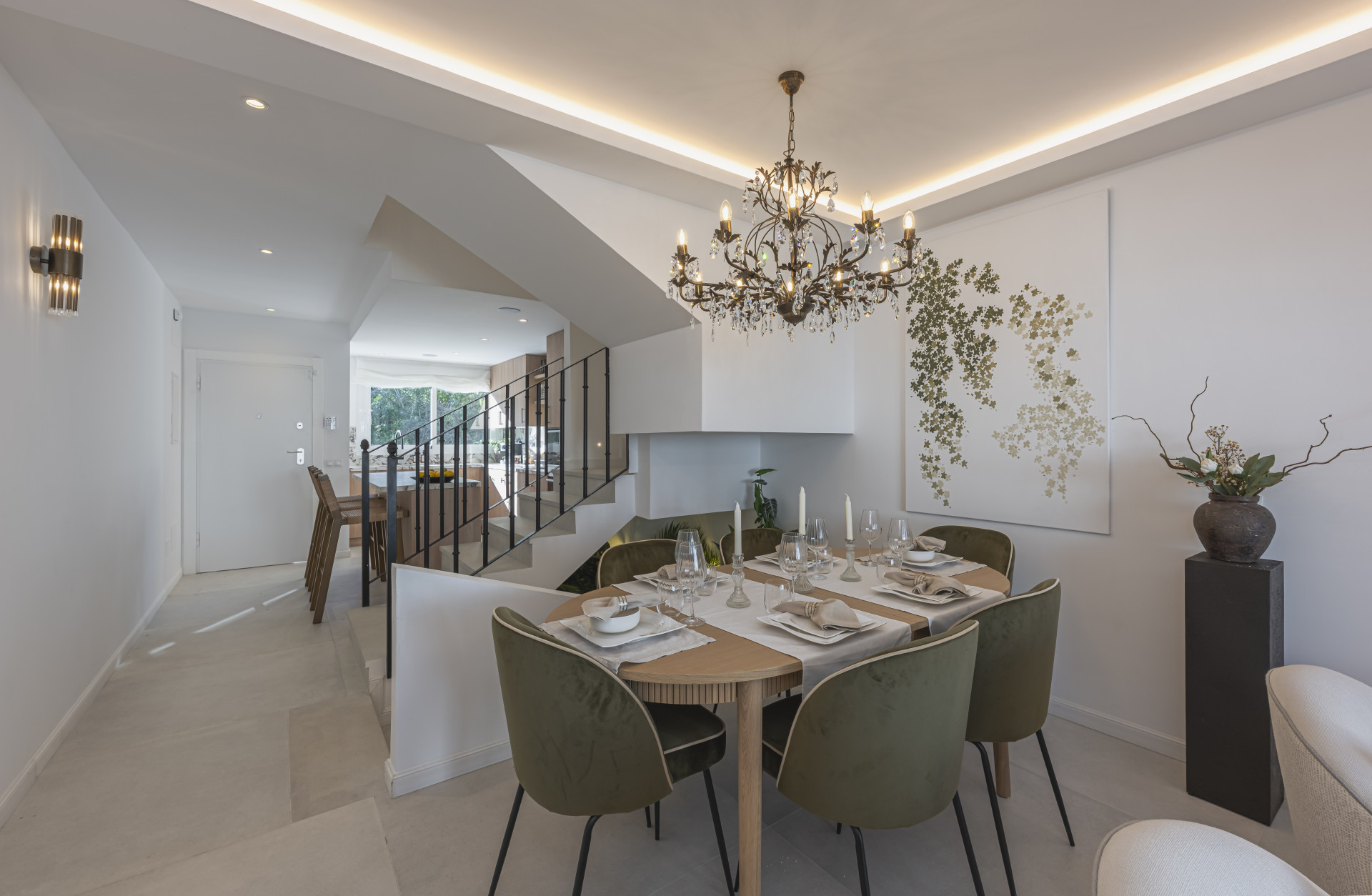  Image of Town House - 4 Bedrooms - 4 Bathrooms for sale in Malaga-Marbella-Spain, Image 10