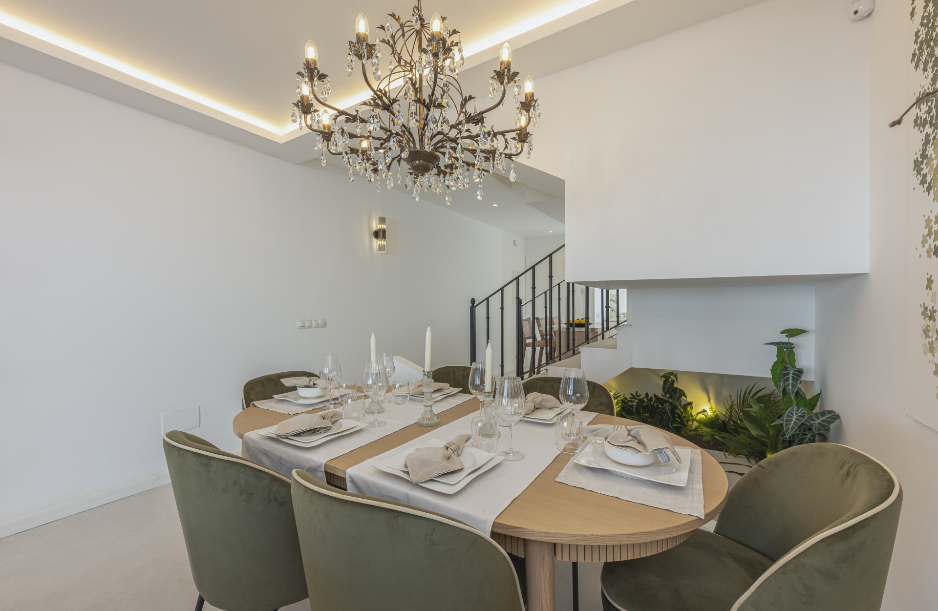  Image of Town House - 4 Bedrooms - 4 Bathrooms for sale in Malaga-Marbella-Spain, Image 9