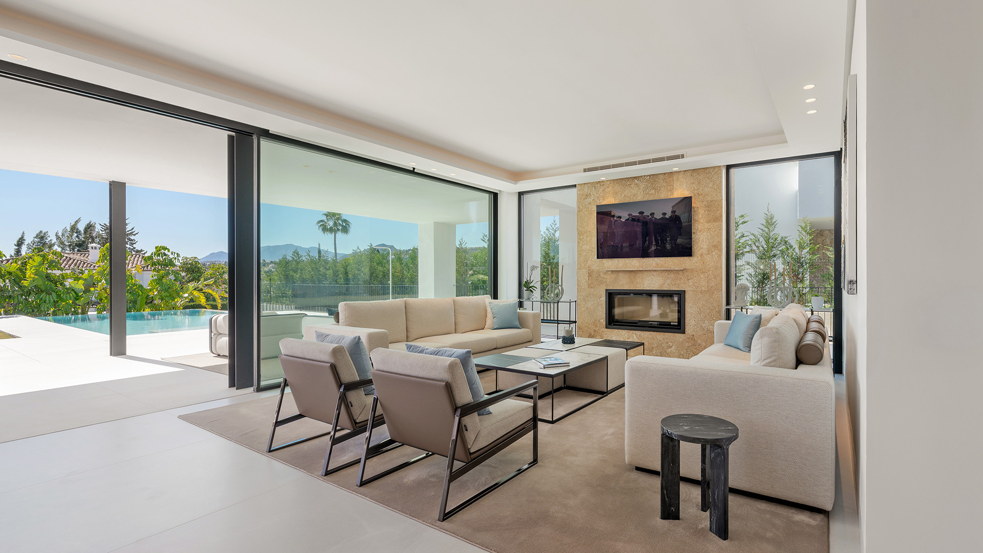 Image of Villa - 5 Bedrooms - 5 Bathrooms for Sale in Malaga-Marbella-Spain, Image 3