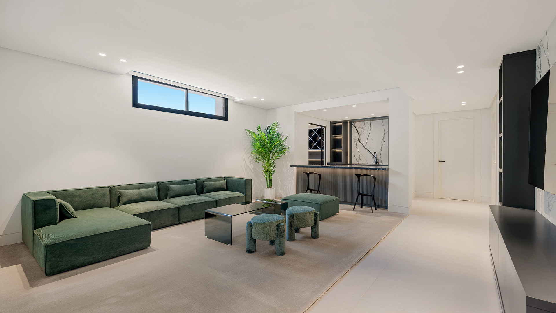  Image of Villa - 5 Bedrooms - 5 Bathrooms for sale in Malaga-Marbella-Spain, Image 11
