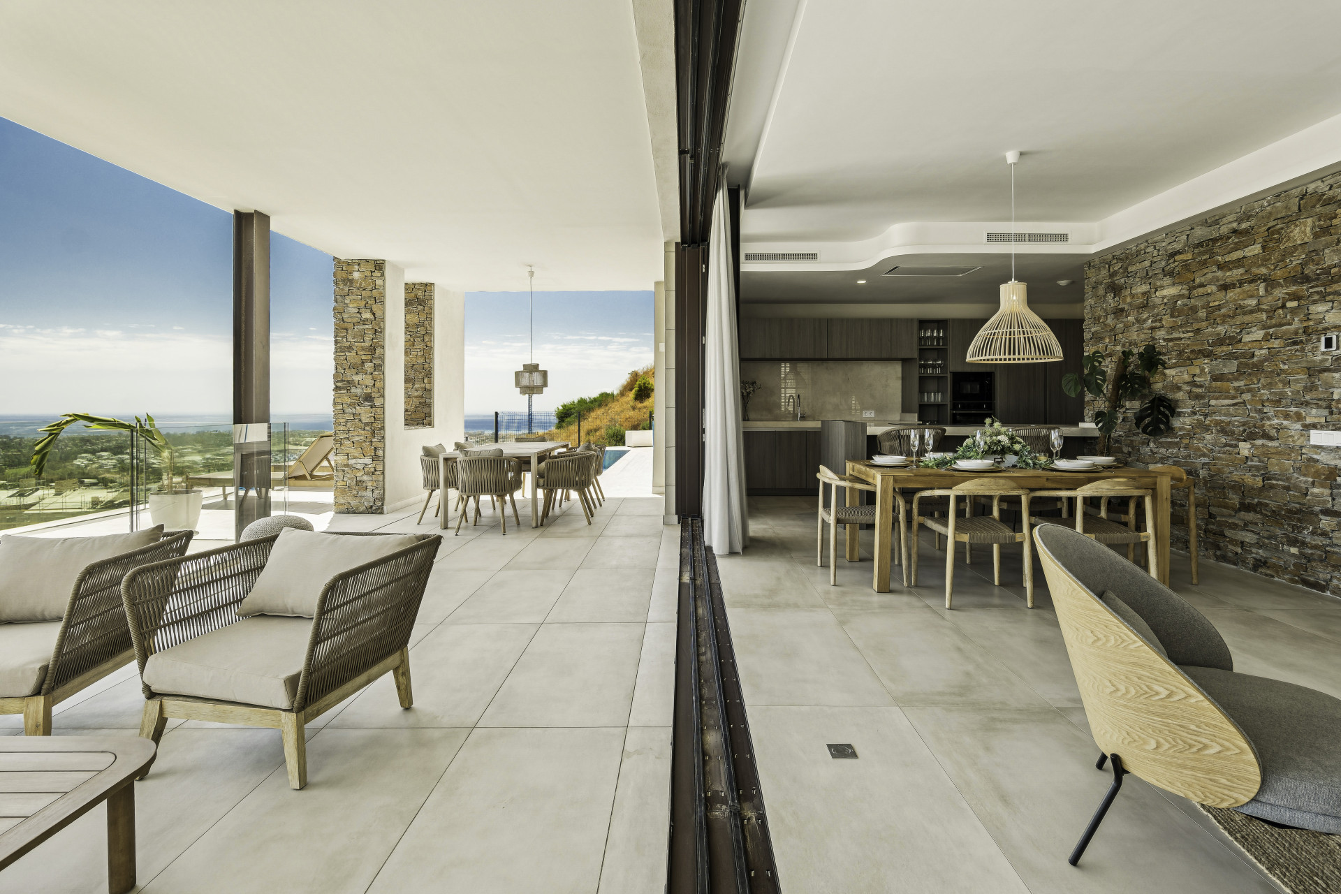 Contemporary Villa with Panoramic Mediterranean Views in Exclusive Community of Be Lagom - Benahavís