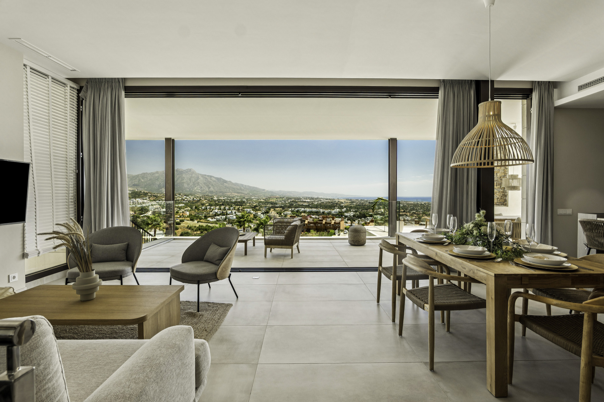 Contemporary Villa with Panoramic Mediterranean Views in Exclusive Community of Be Lagom - Benahavís