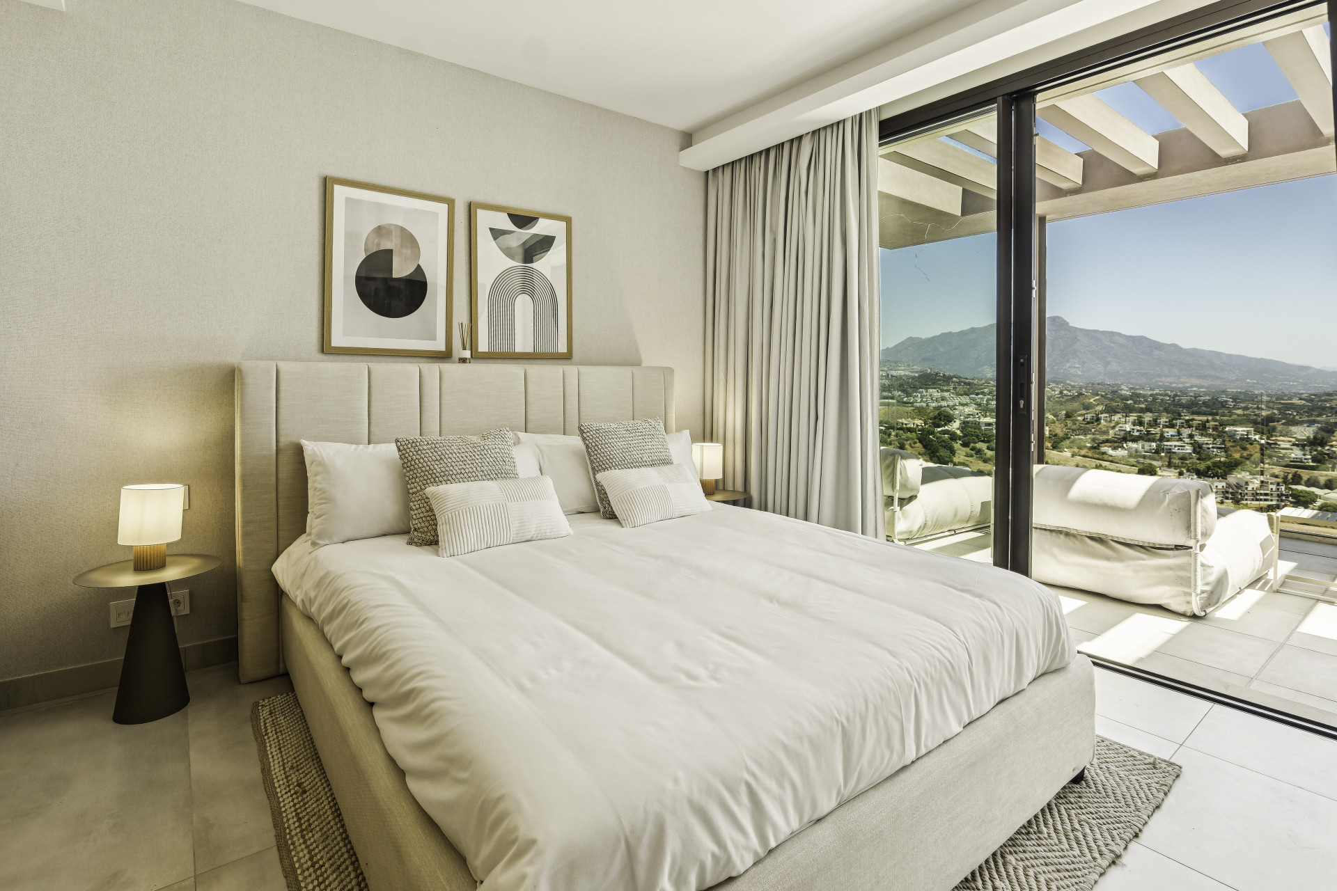 Contemporary Villa with Panoramic Mediterranean Views in Exclusive Community of Be Lagom - Benahavís