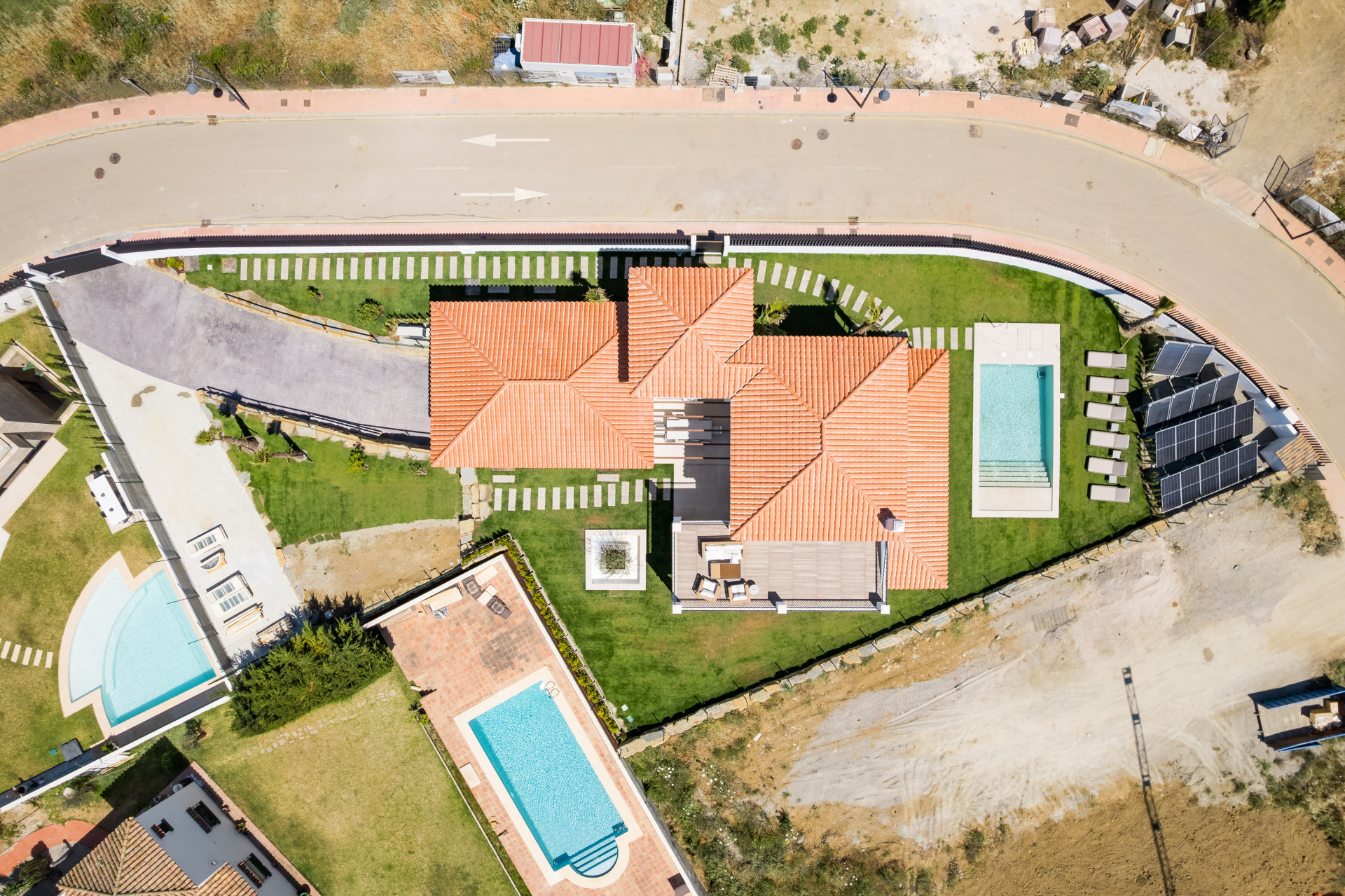  Image of Villa - 4 Bedrooms - 4 Bathrooms for sale in Malaga-Estepona-Spain, Image 40