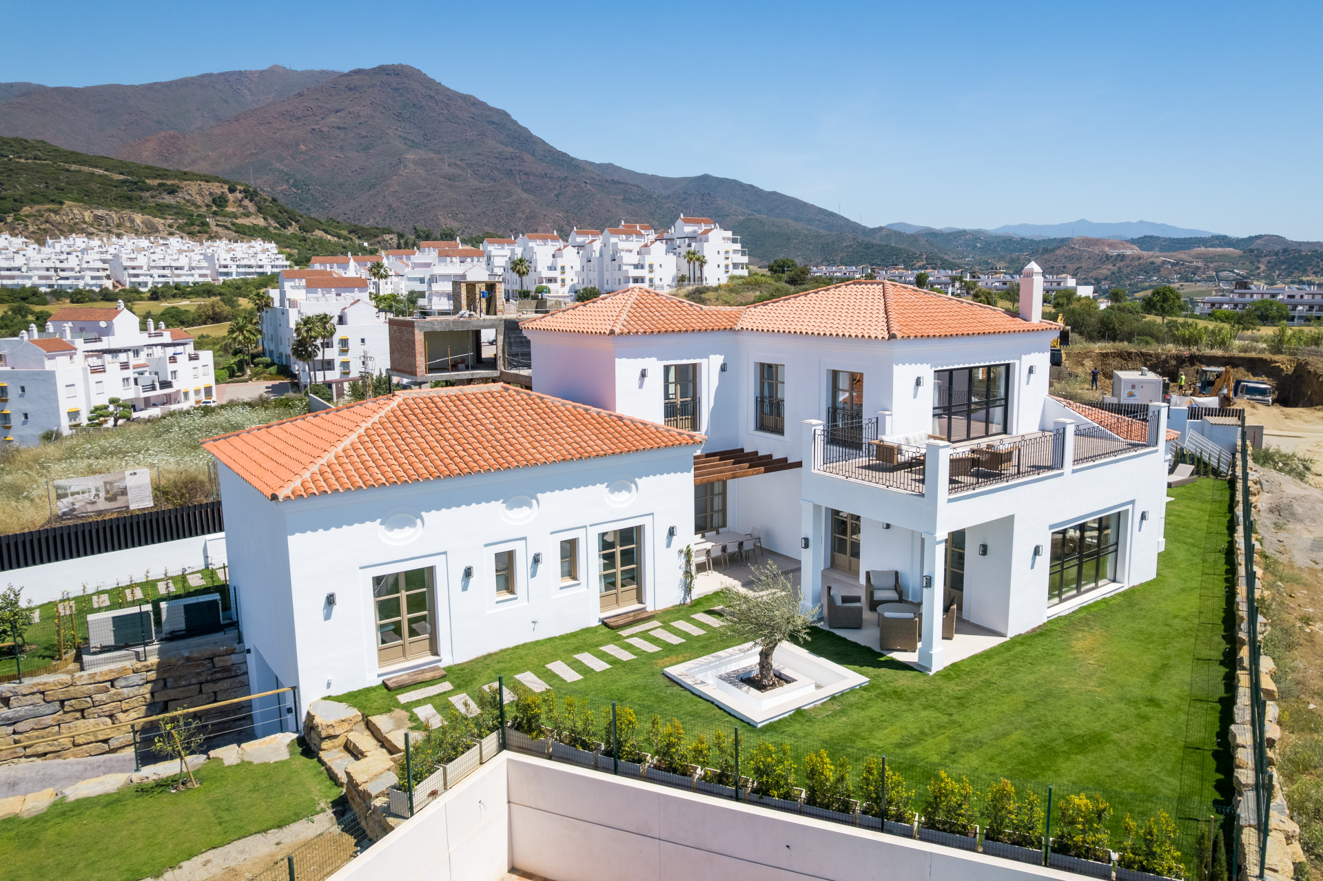  Image of Villa - 4 Bedrooms - 4 Bathrooms for sale in Malaga-Estepona-Spain, Image 38