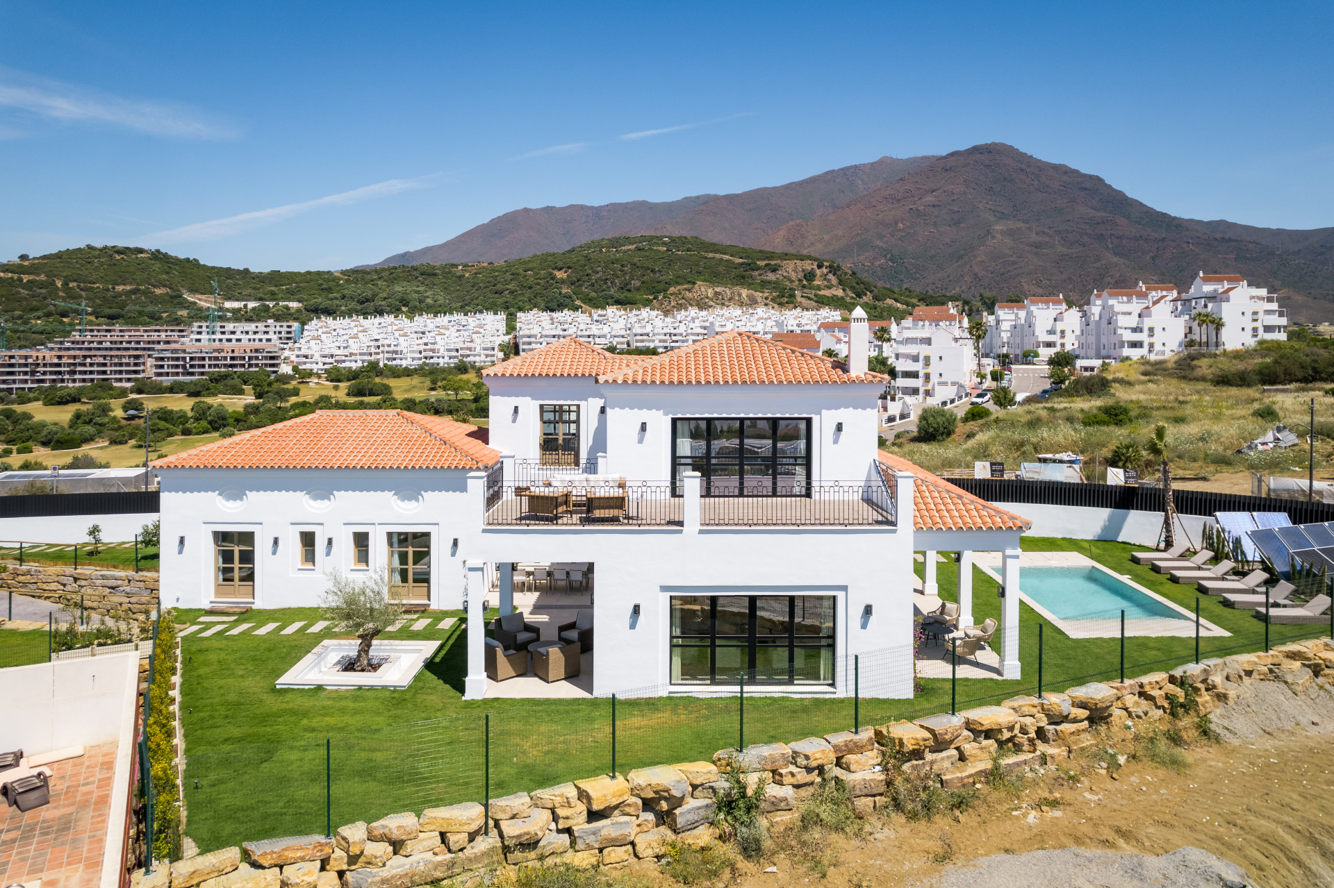 Image of Villa - 4 Bedrooms - 4 Bathrooms for Sale in Malaga-Estepona-Spain, Image 2