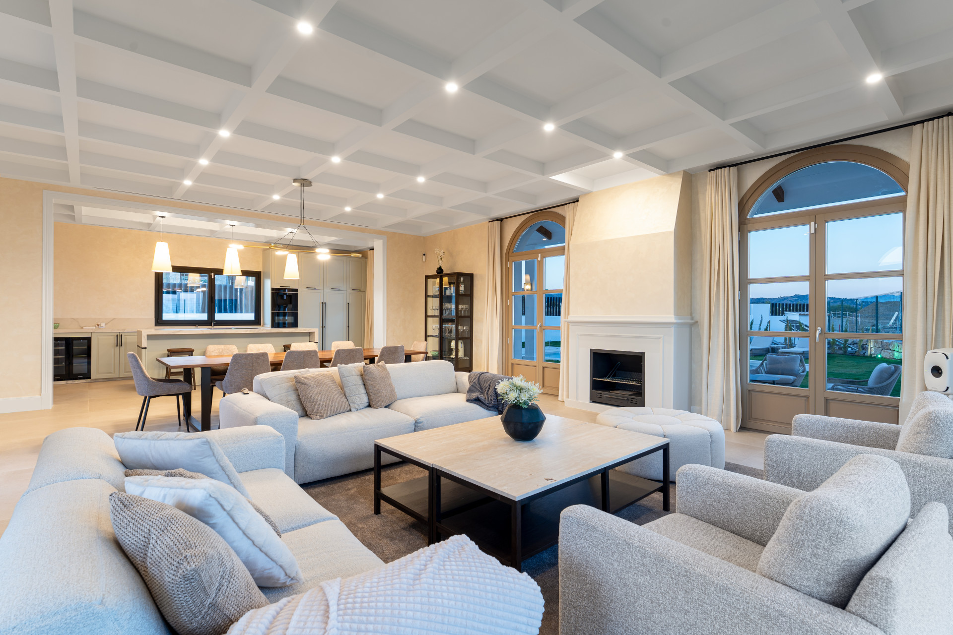 Image of Villa - 4 Bedrooms - 4 Bathrooms for Sale in Malaga-Estepona-Spain, Image 5