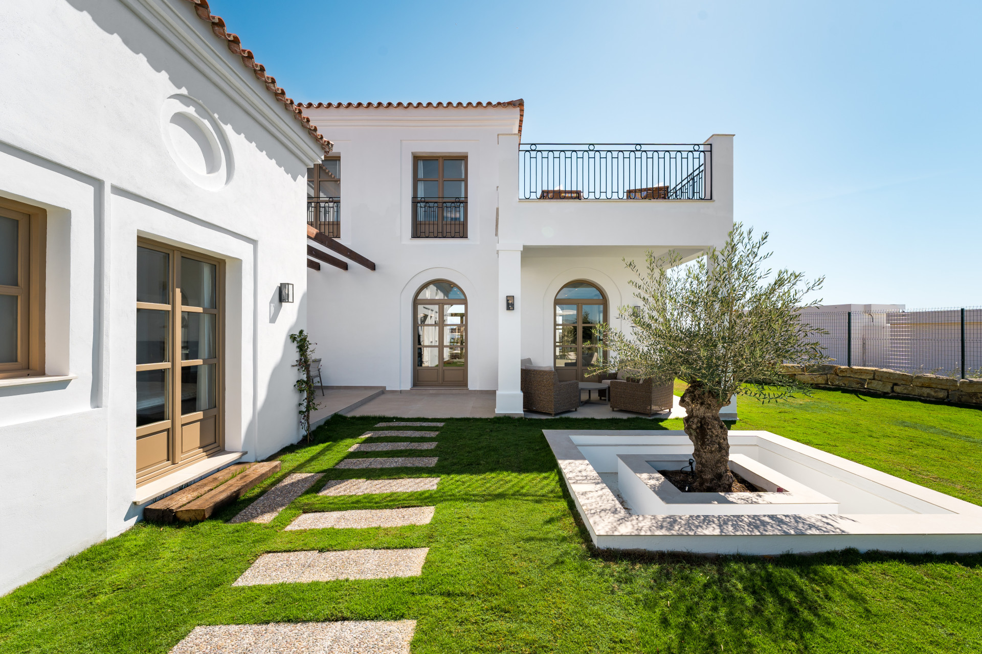  Image of Villa - 4 Bedrooms - 4 Bathrooms for sale in Malaga-Estepona-Spain, Image 25