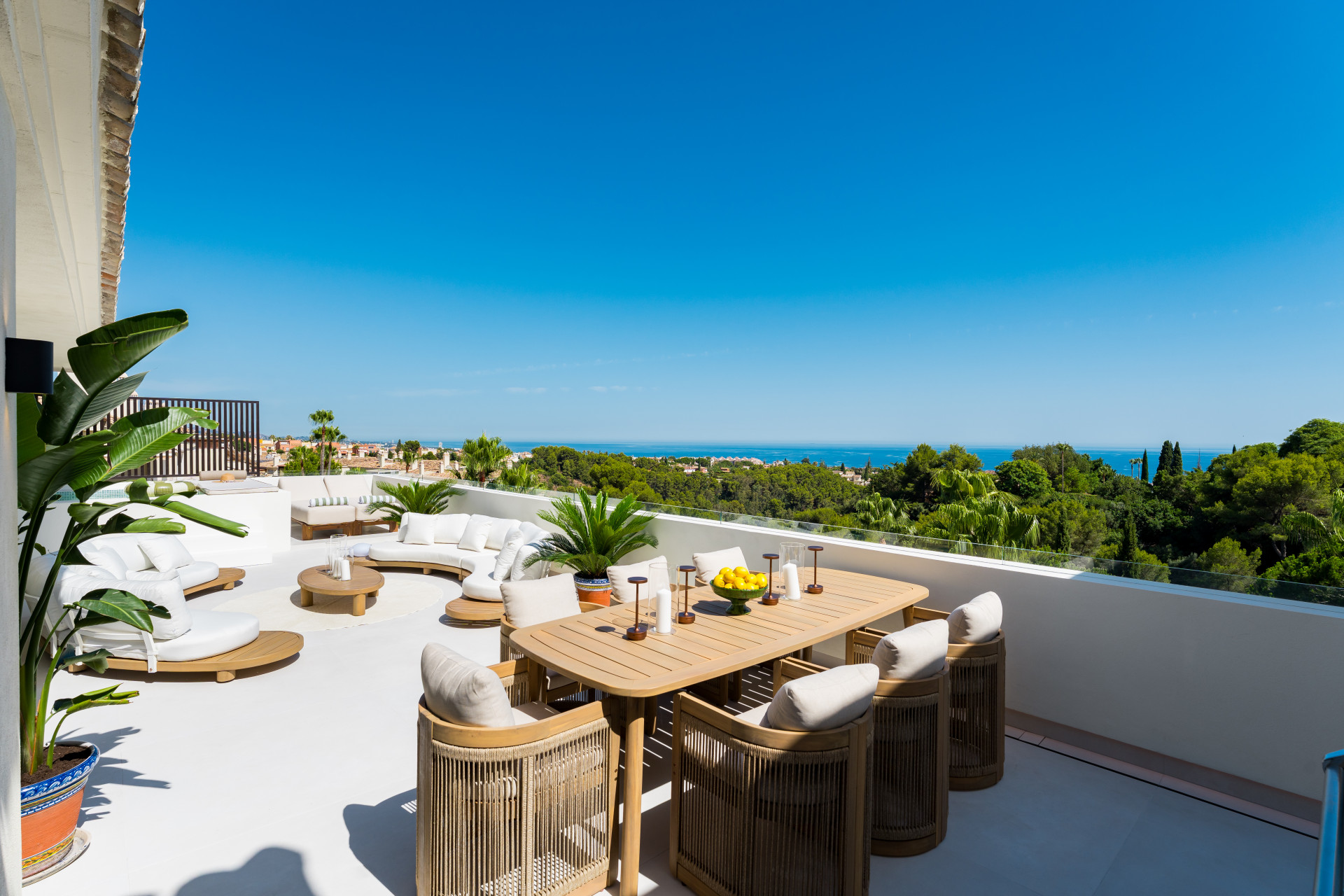 Fully Renovated Penthouse with Private Plunge Pool in Condado de Sierra Blanca - Marbella Golden Mile