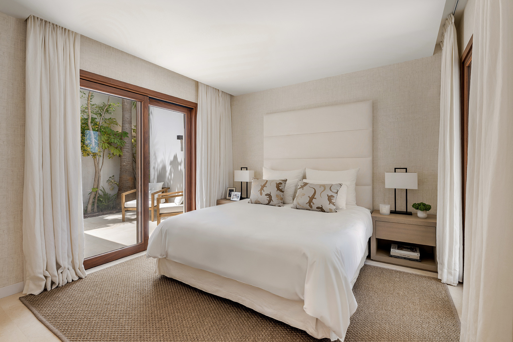  Image of Villa - 4 Bedrooms - 5 Bathrooms for sale in Malaga-Marbella-Spain, Image 21