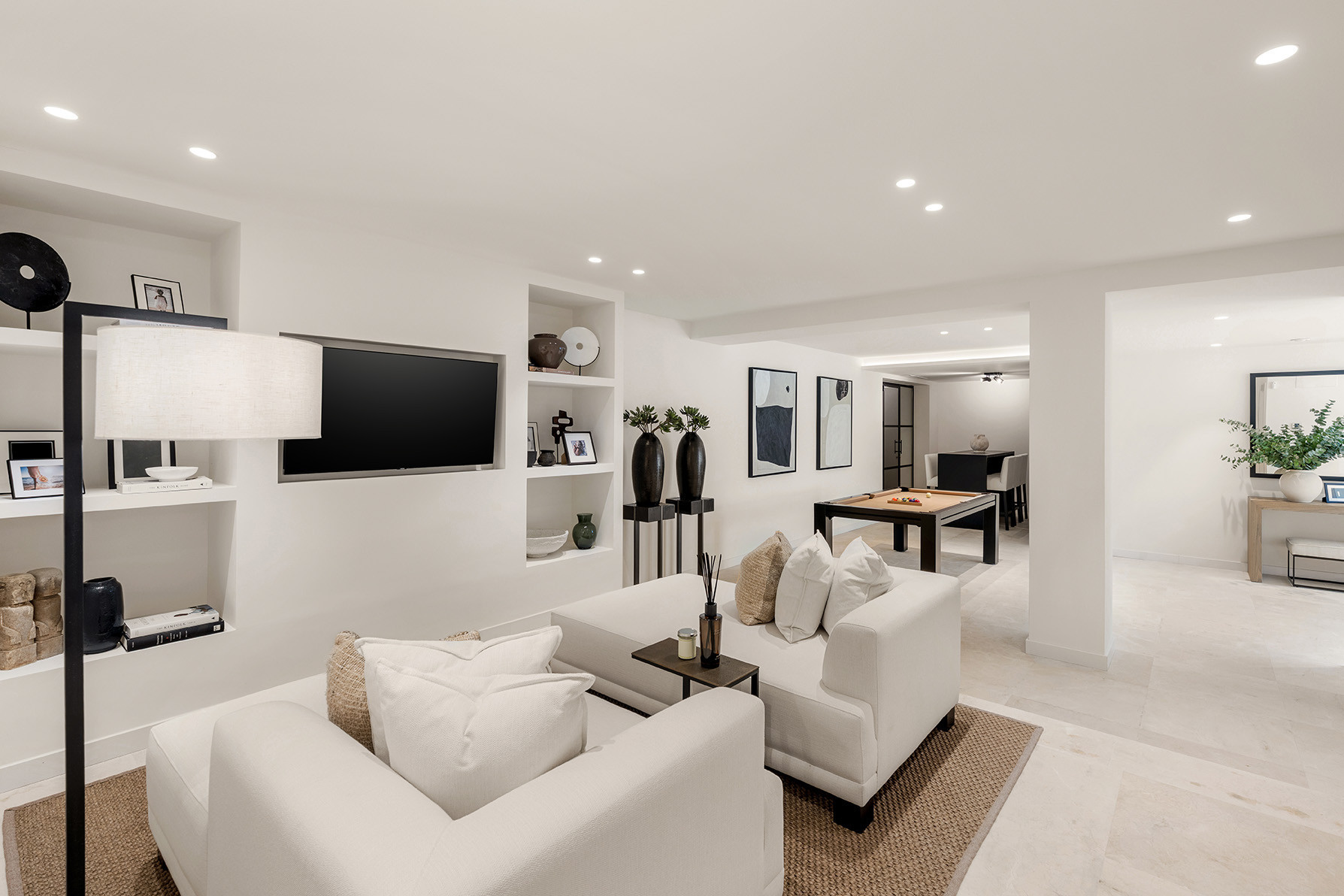  Image of Villa - 4 Bedrooms - 5 Bathrooms for sale in Malaga-Marbella-Spain, Image 18
