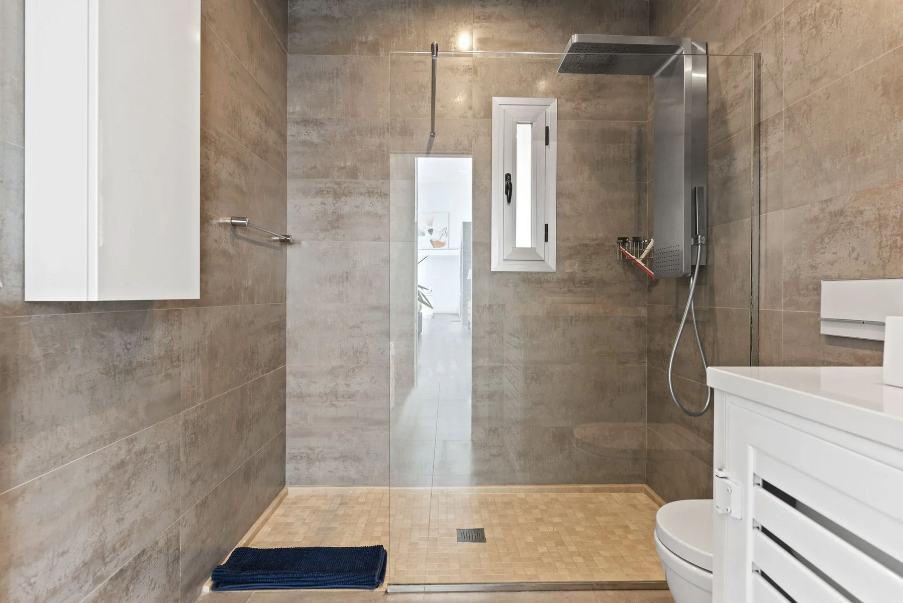 Image of Villa - 3 Bedrooms - 3 Bathrooms for sale in Malaga-Benahavis-Spain, Image 26