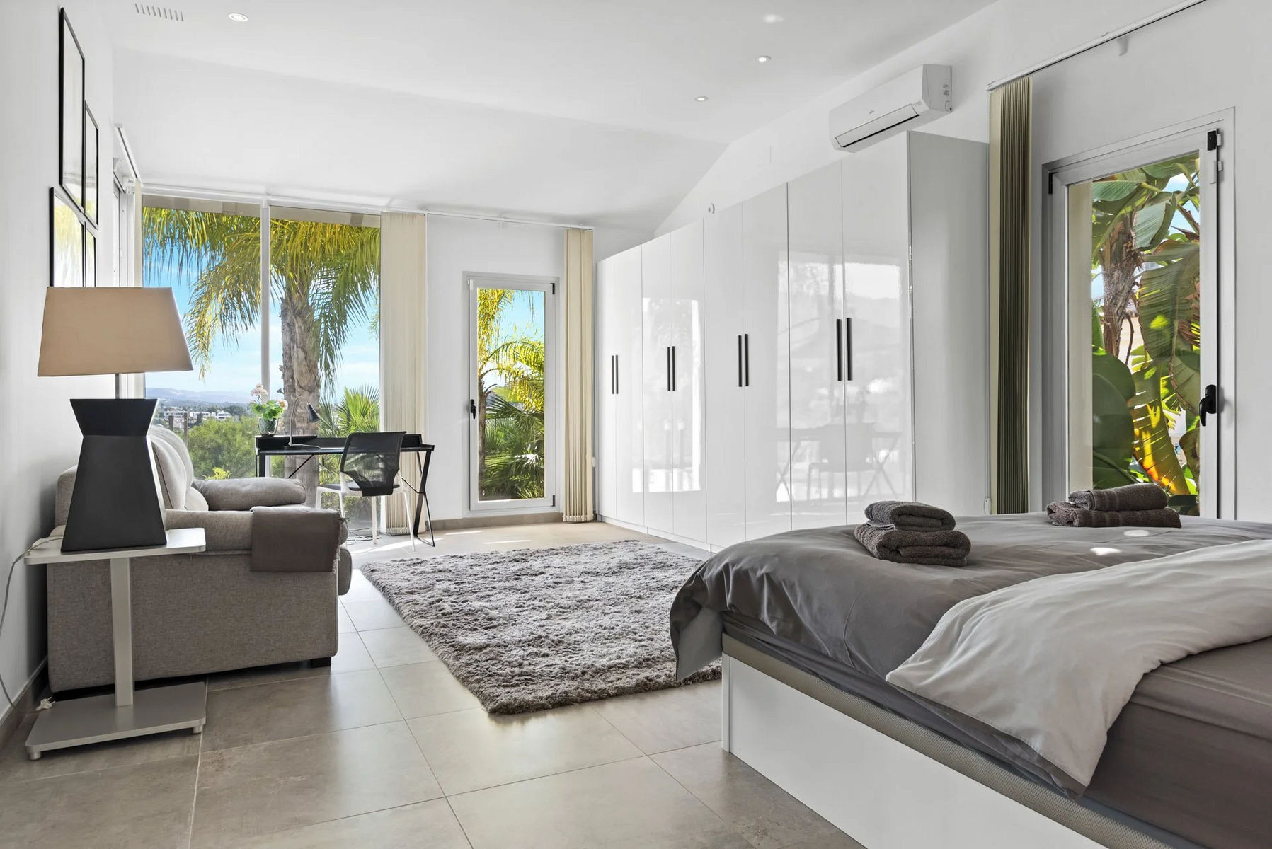  Image of Villa - 3 Bedrooms - 3 Bathrooms for sale in Malaga-Benahavis-Spain, Image 23