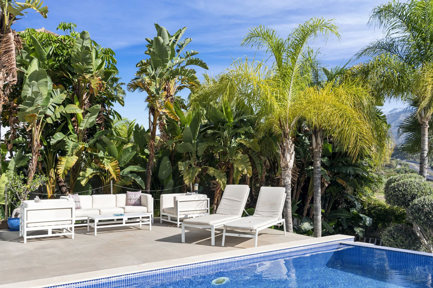 Image of Villa - 3 Bedrooms - 3 Bathrooms for Sale in Malaga-Benahavis-Spain, Image 3