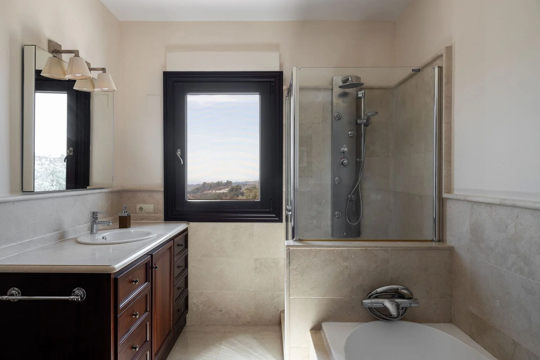  Image of Villa - 5 Bedrooms - 6 Bathrooms for sale in Malaga-Benahavis-Spain, Image 12