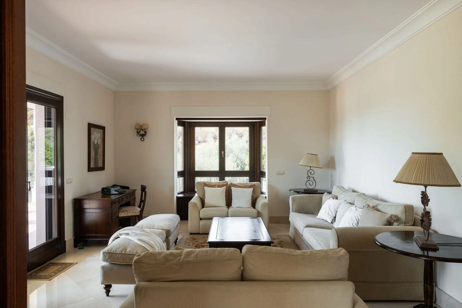 Image of Villa - 5 Bedrooms - 6 Bathrooms for Sale in Malaga-Benahavis-Spain, Image 3