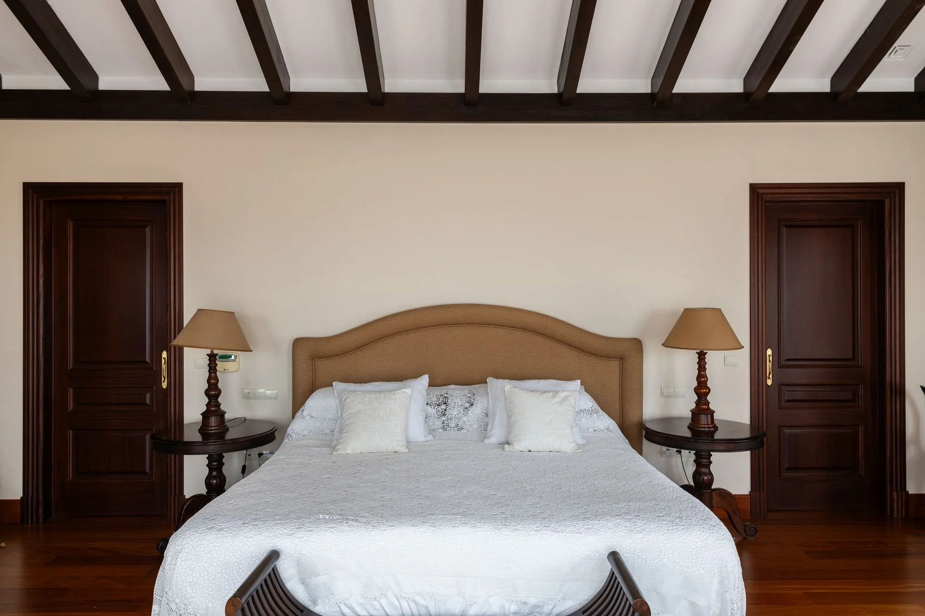  Image of Villa - 5 Bedrooms - 6 Bathrooms for sale in Malaga-Benahavis-Spain, Image 13