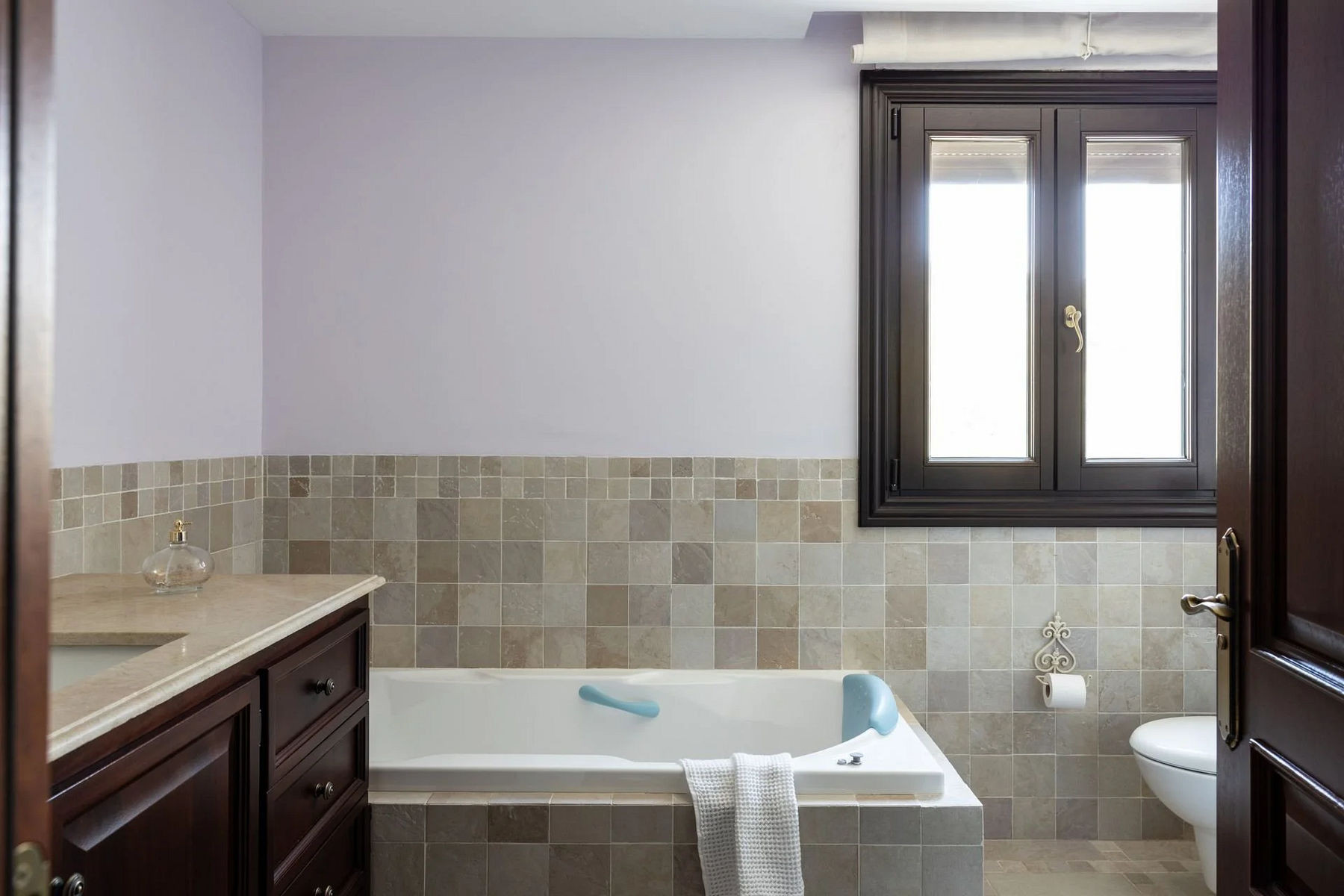  Image of Villa - 5 Bedrooms - 6 Bathrooms for sale in Malaga-Benahavis-Spain, Image 18