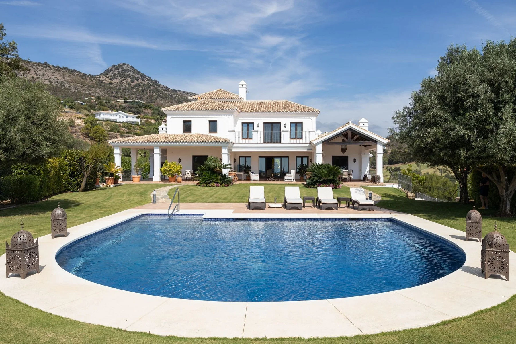  Image of Villa - 5 Bedrooms - 6 Bathrooms for sale in Malaga-Benahavis-Spain, Image 23