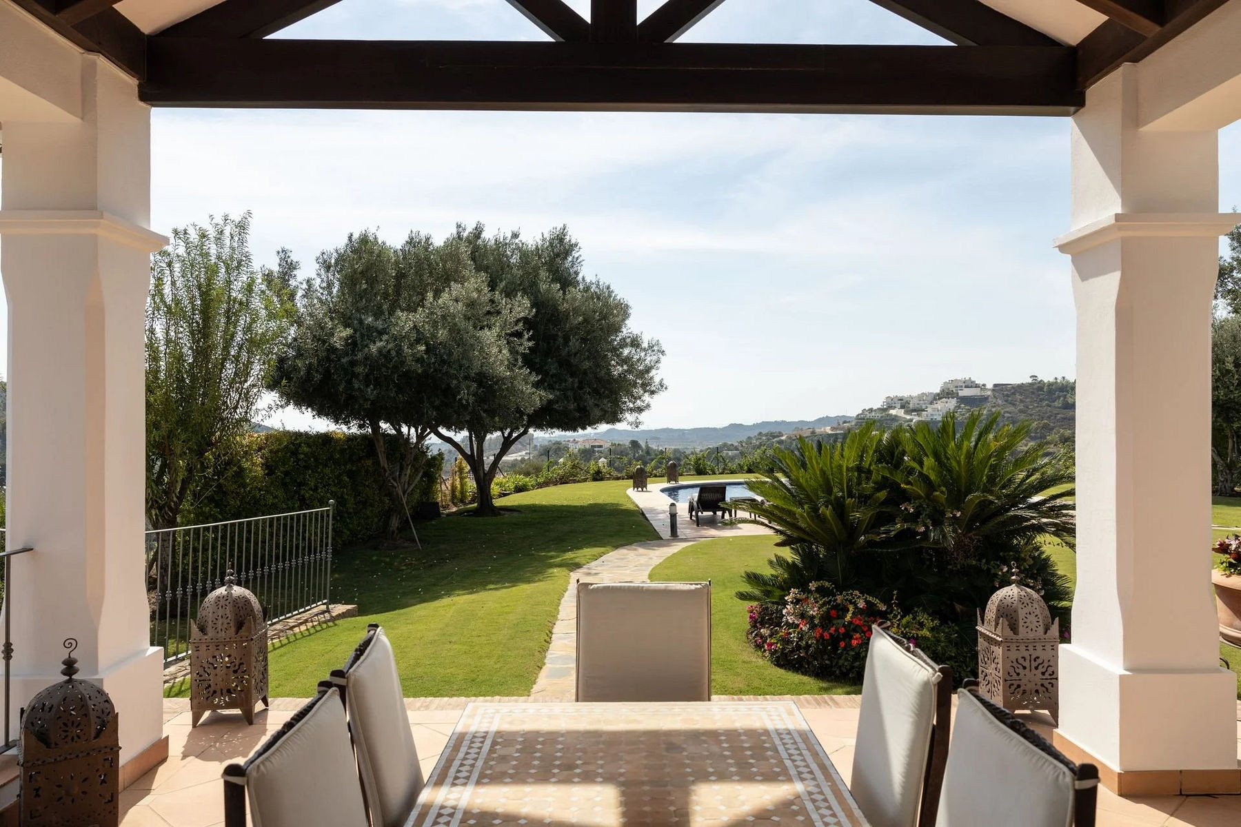  Image of Villa - 5 Bedrooms - 6 Bathrooms for sale in Malaga-Benahavis-Spain, Image 8