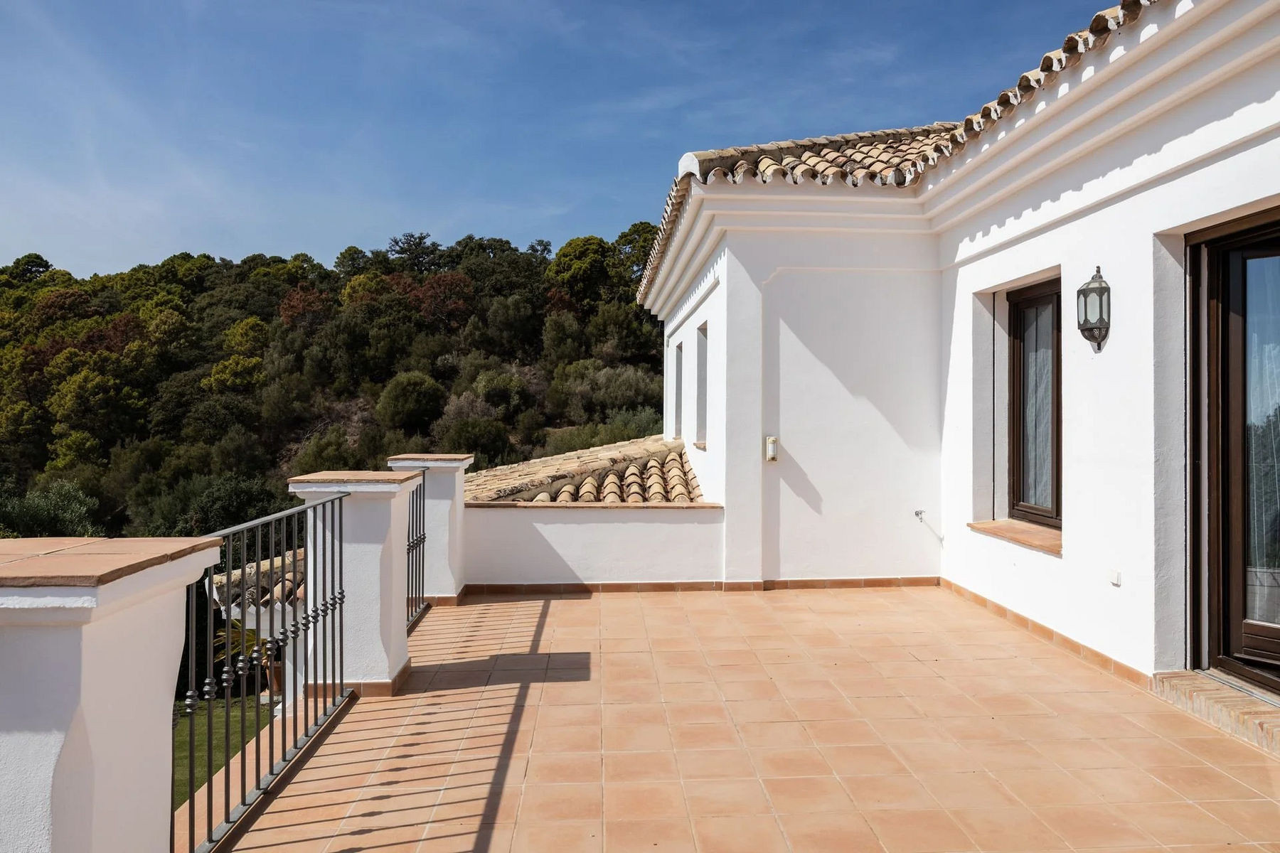  Image of Villa - 5 Bedrooms - 6 Bathrooms for sale in Malaga-Benahavis-Spain, Image 31