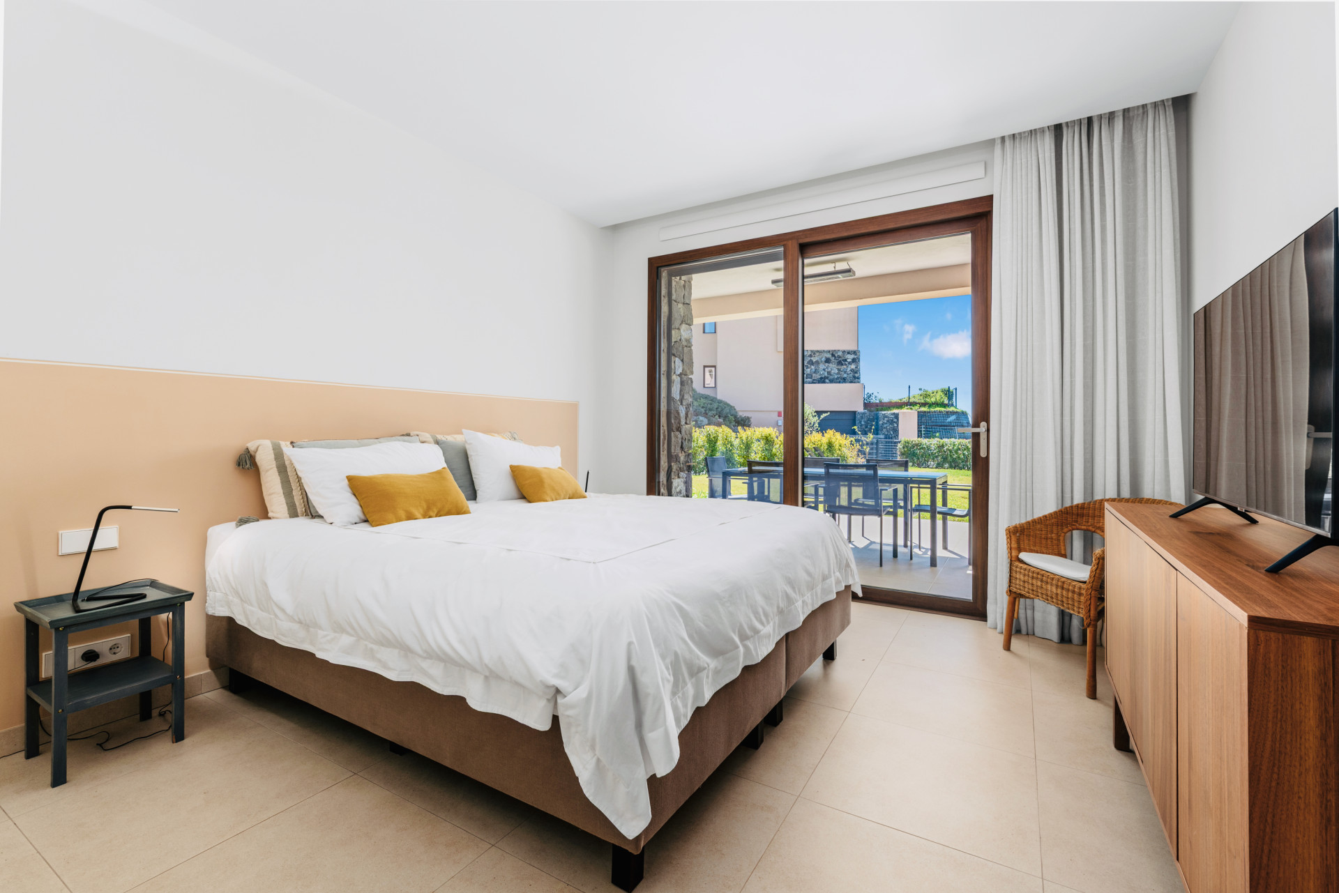  Image of Ground Floor Apartment - 3 Bedrooms - 2 Bathrooms for sale in Malaga-Benahavis-Spain, Image 18