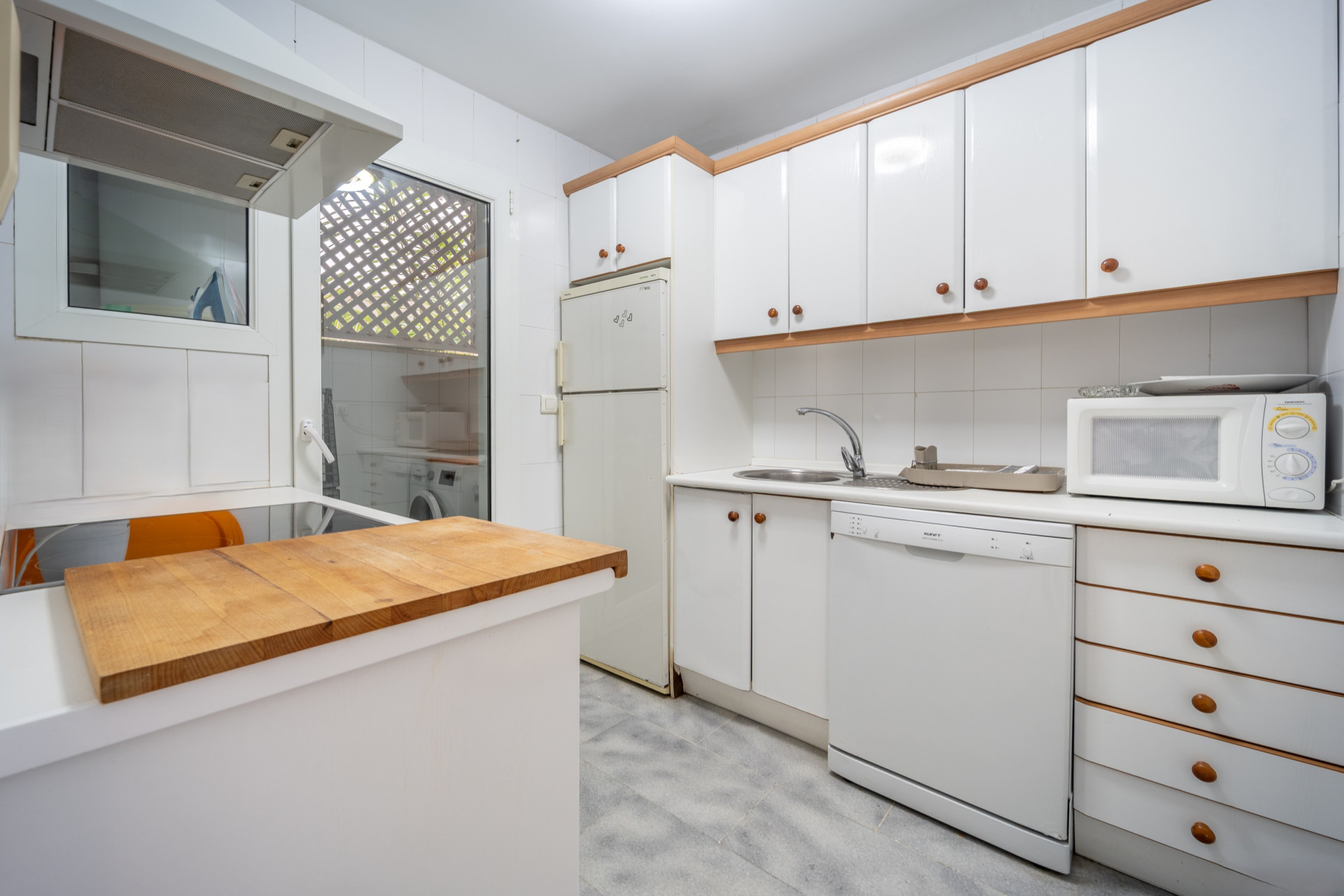  Image of Ground Floor Apartment - 2 Bedrooms - 2 Bathrooms for sale in Malaga-Marbella-Spain, Image 8