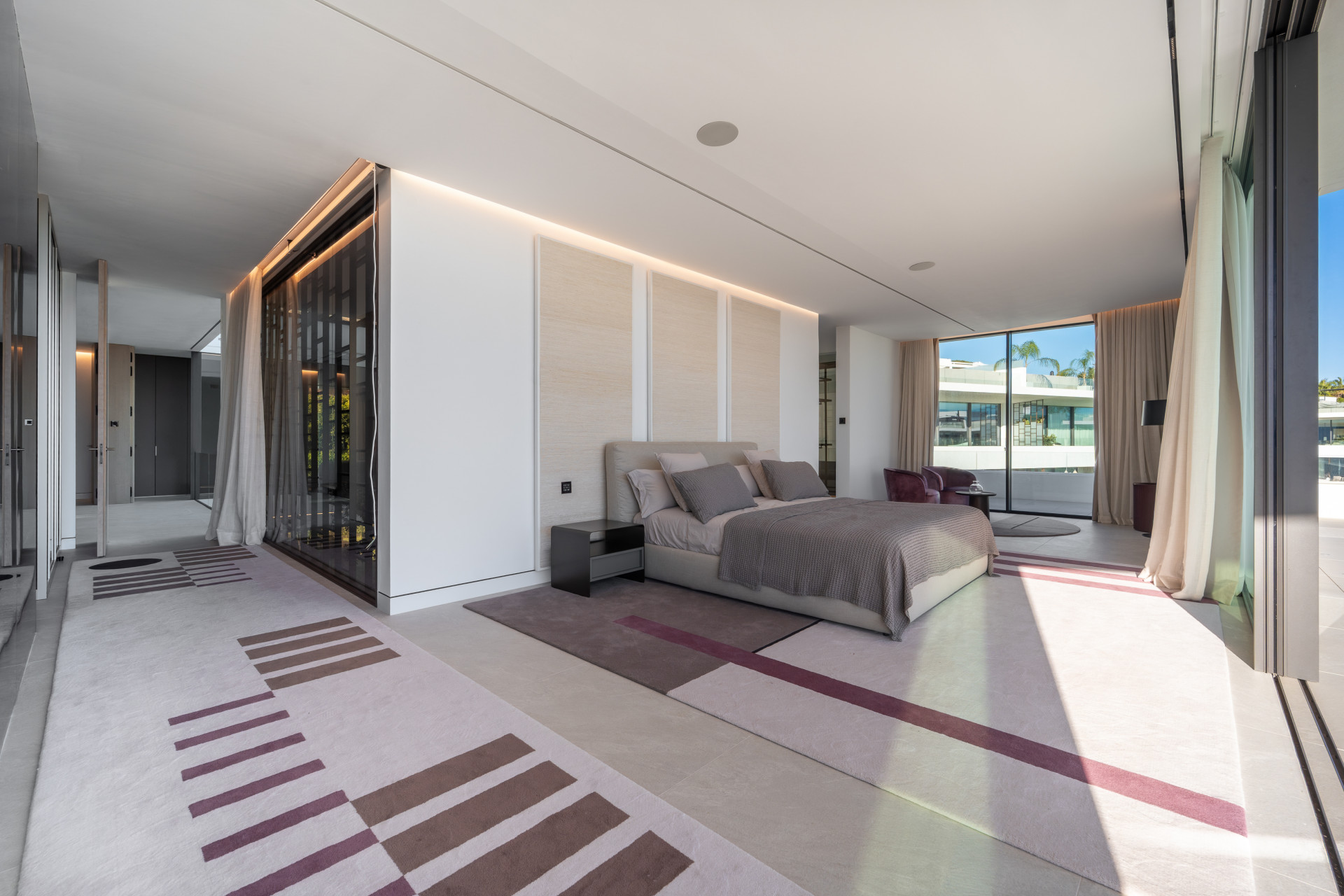  Image of Villa - 5 Bedrooms - 5 Bathrooms for sale in Malaga-Marbella-Spain, Image 11
