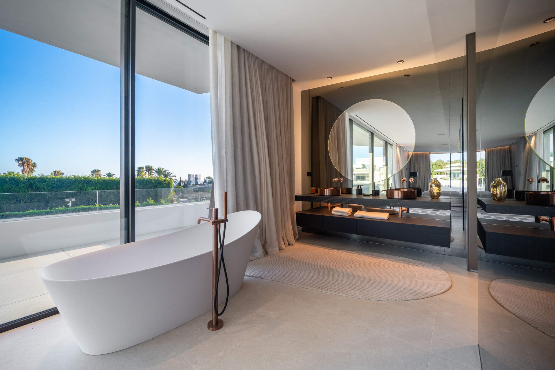  Image of Villa - 5 Bedrooms - 5 Bathrooms for sale in Malaga-Marbella-Spain, Image 13