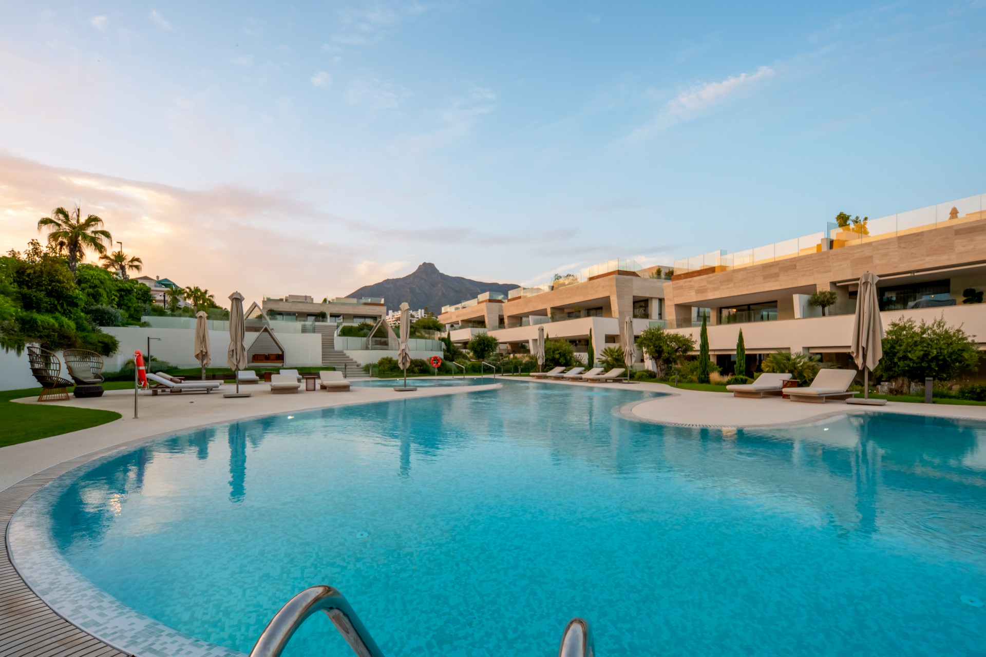  Image of Ground Floor Duplex - 4 Bedrooms - 4 Bathrooms for sale in Malaga-Marbella-Spain, Image 19