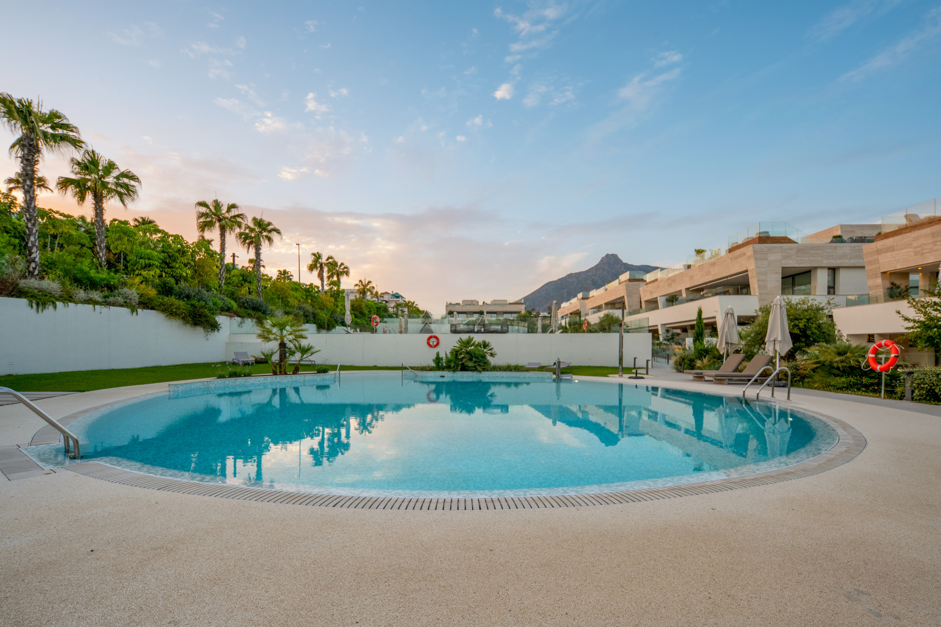  Image of Ground Floor Duplex - 4 Bedrooms - 4 Bathrooms for sale in Malaga-Marbella-Spain, Image 17