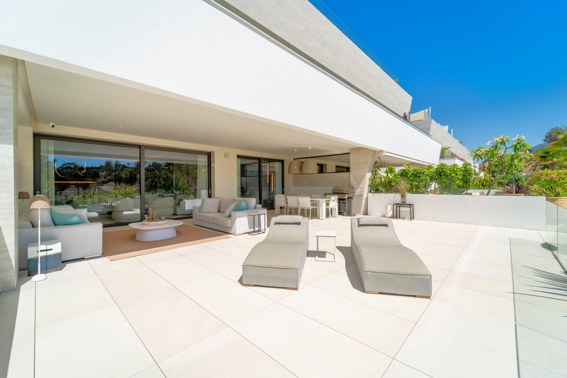  Image of Ground Floor Duplex - 4 Bedrooms - 4 Bathrooms for sale in Malaga-Marbella-Spain, Image 10