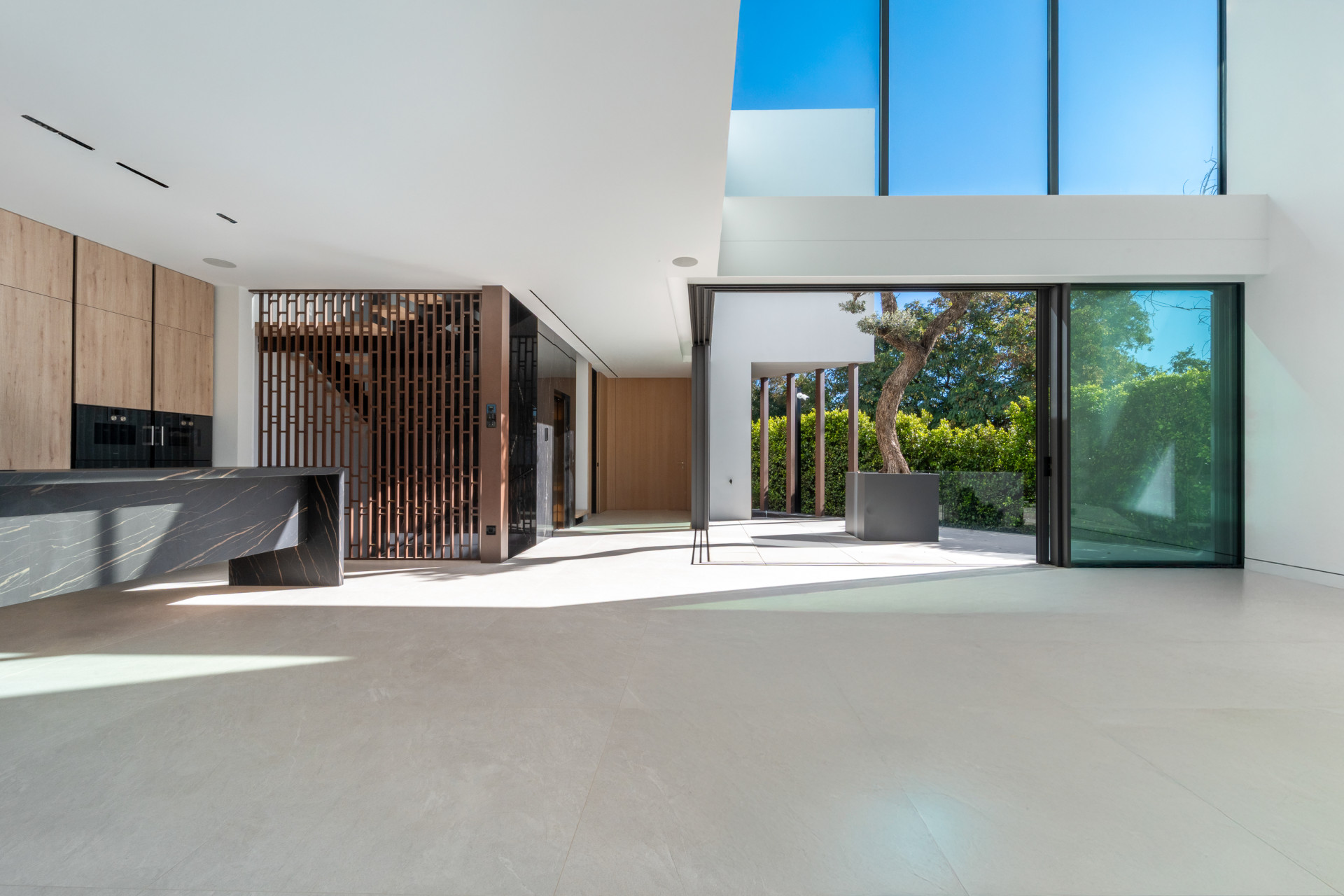  Image of Villa - 3 Bedrooms - 3 Bathrooms for sale in Malaga-Marbella-Spain, Image 17