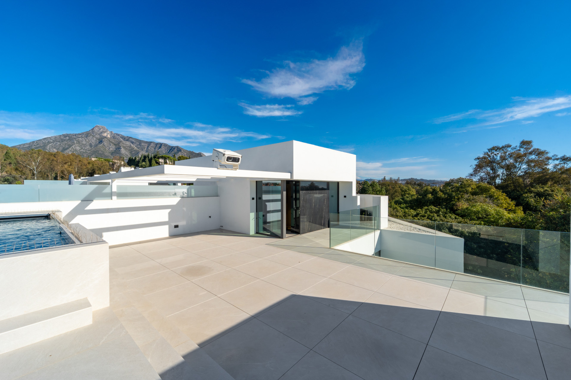  Image of Villa - 3 Bedrooms - 3 Bathrooms for sale in Malaga-Marbella-Spain, Image 16